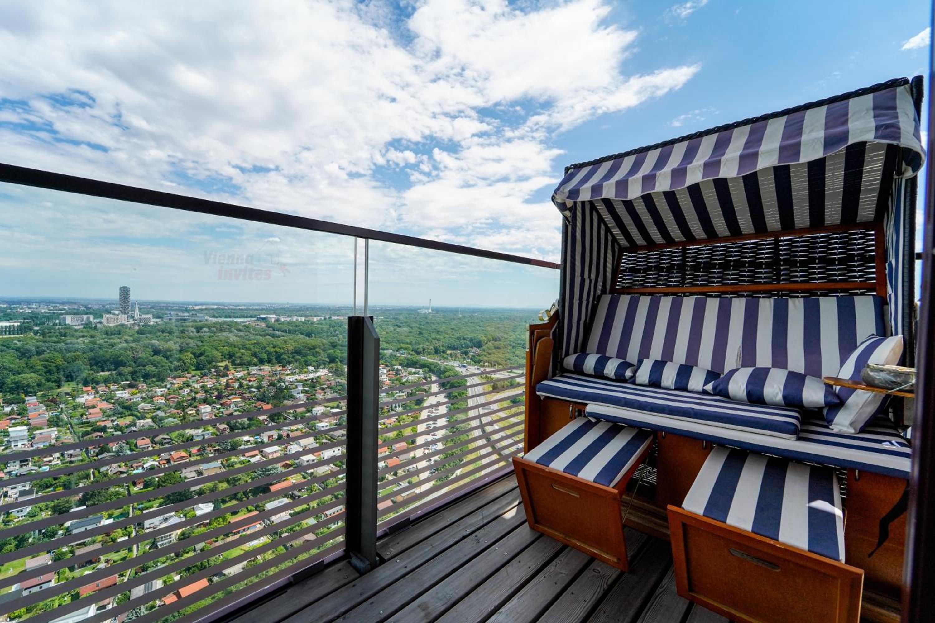 Wonderful Apartment with 2 bedrooms and pool and parking