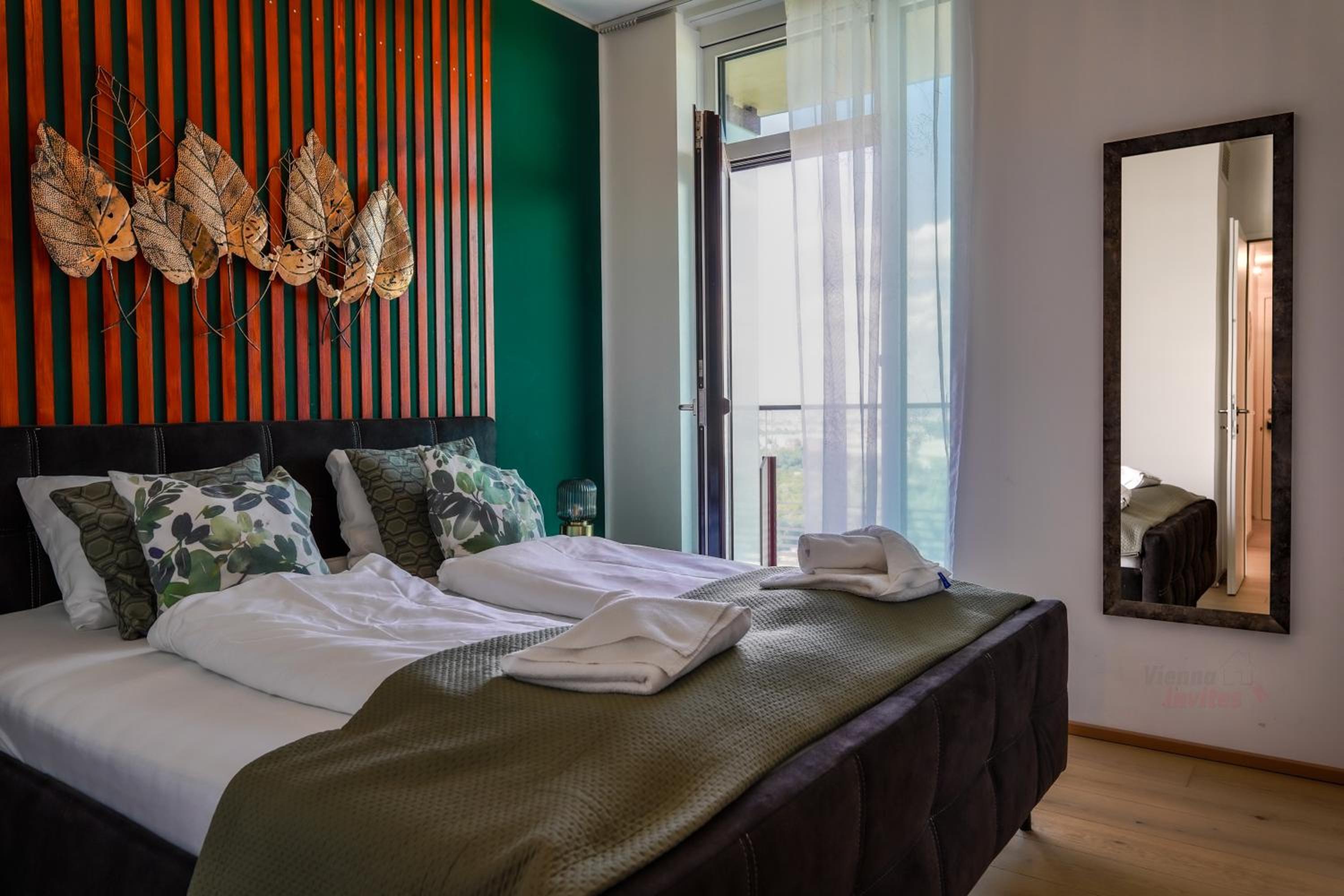 Wonderful Apartment with 2 bedrooms and pool and parking