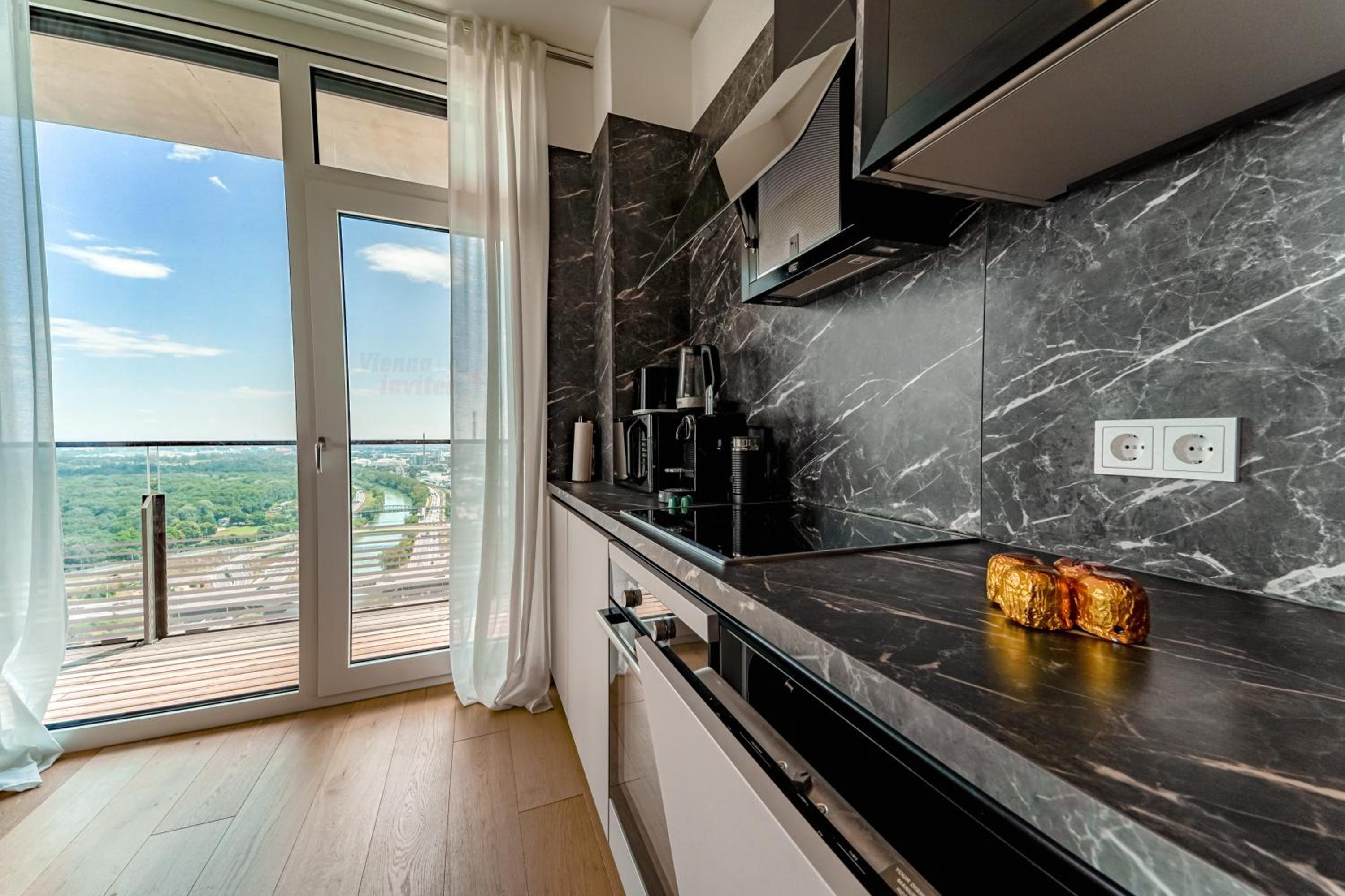 Wonderful Apartment with 2 bedrooms and pool and parking