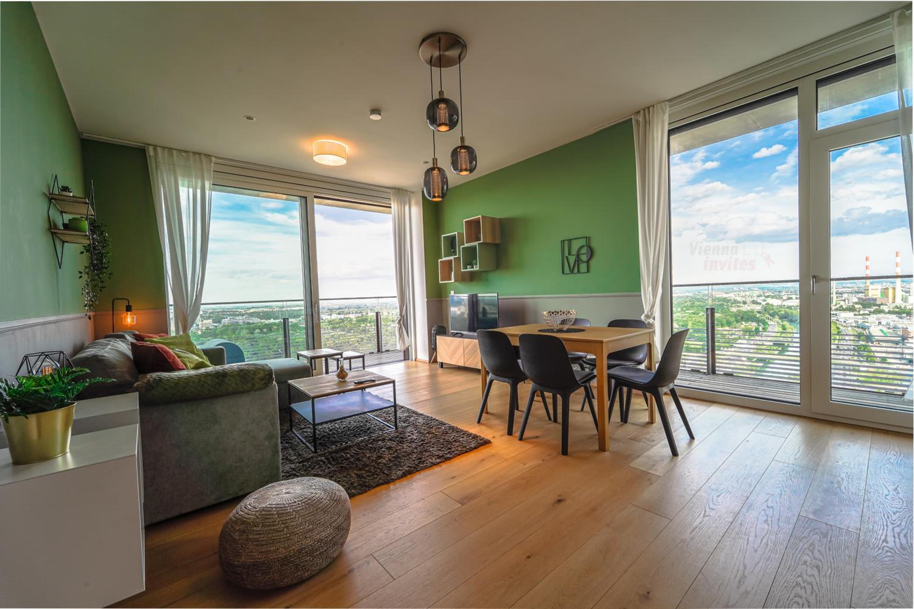 Wonderful Apartment with 2 bedrooms and pool and parking