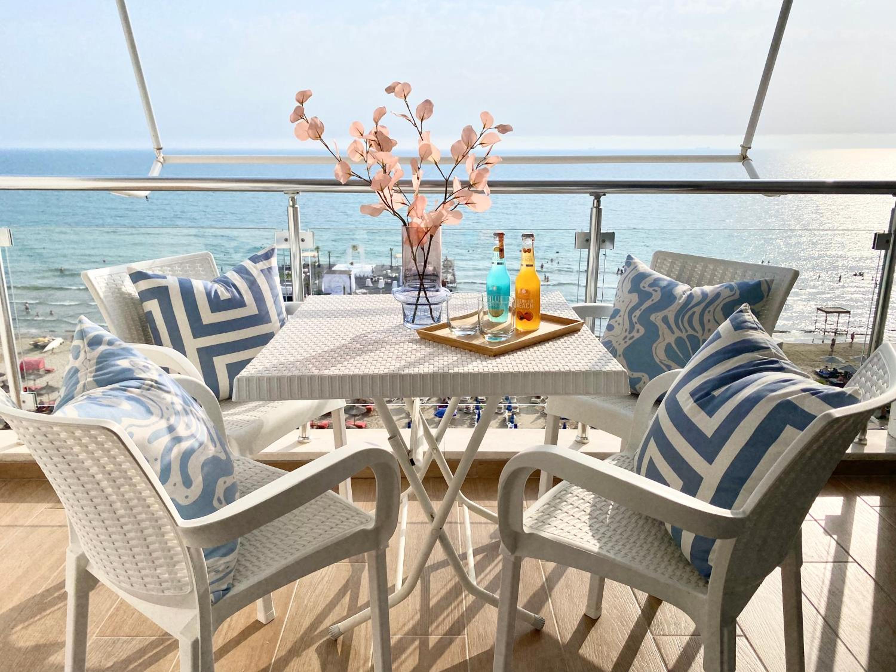 Vitamin Sea Apartment