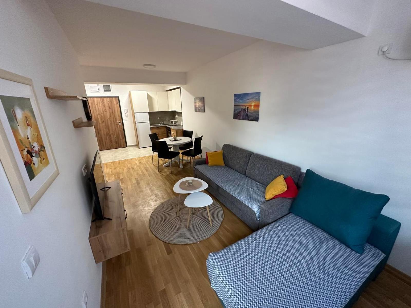 Golden Lux Apartments