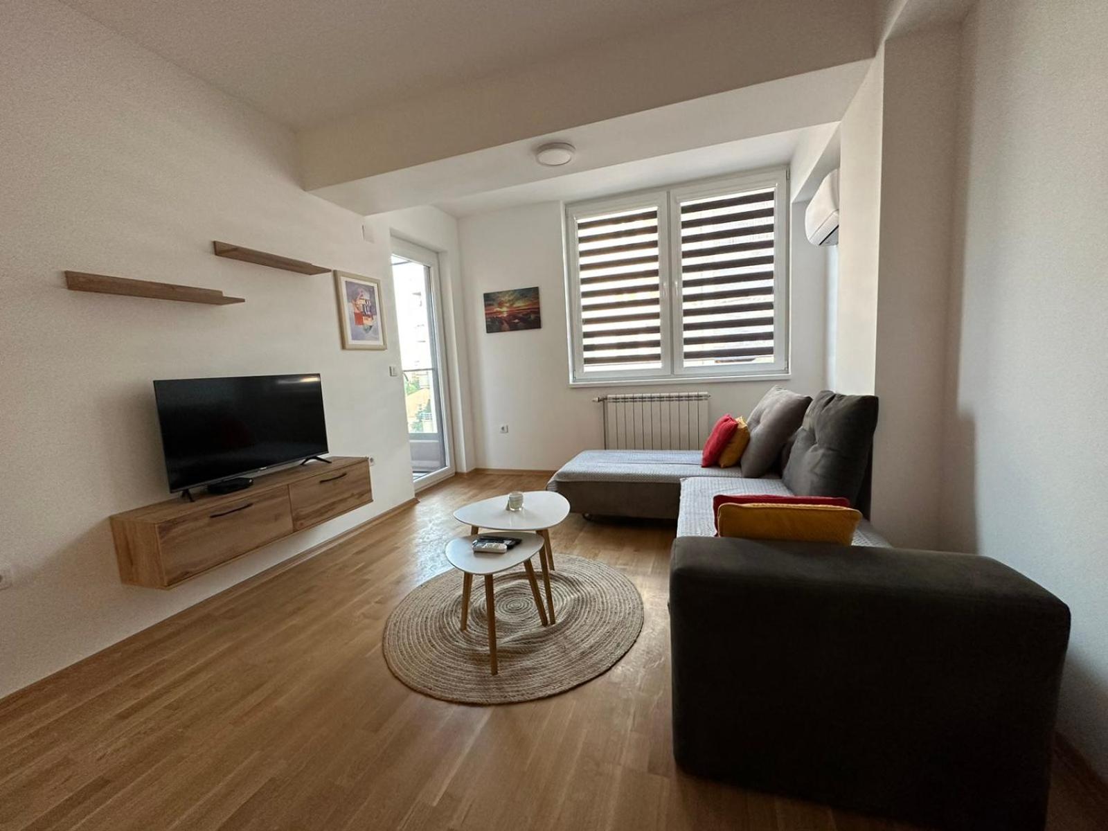 Golden Lux Apartments