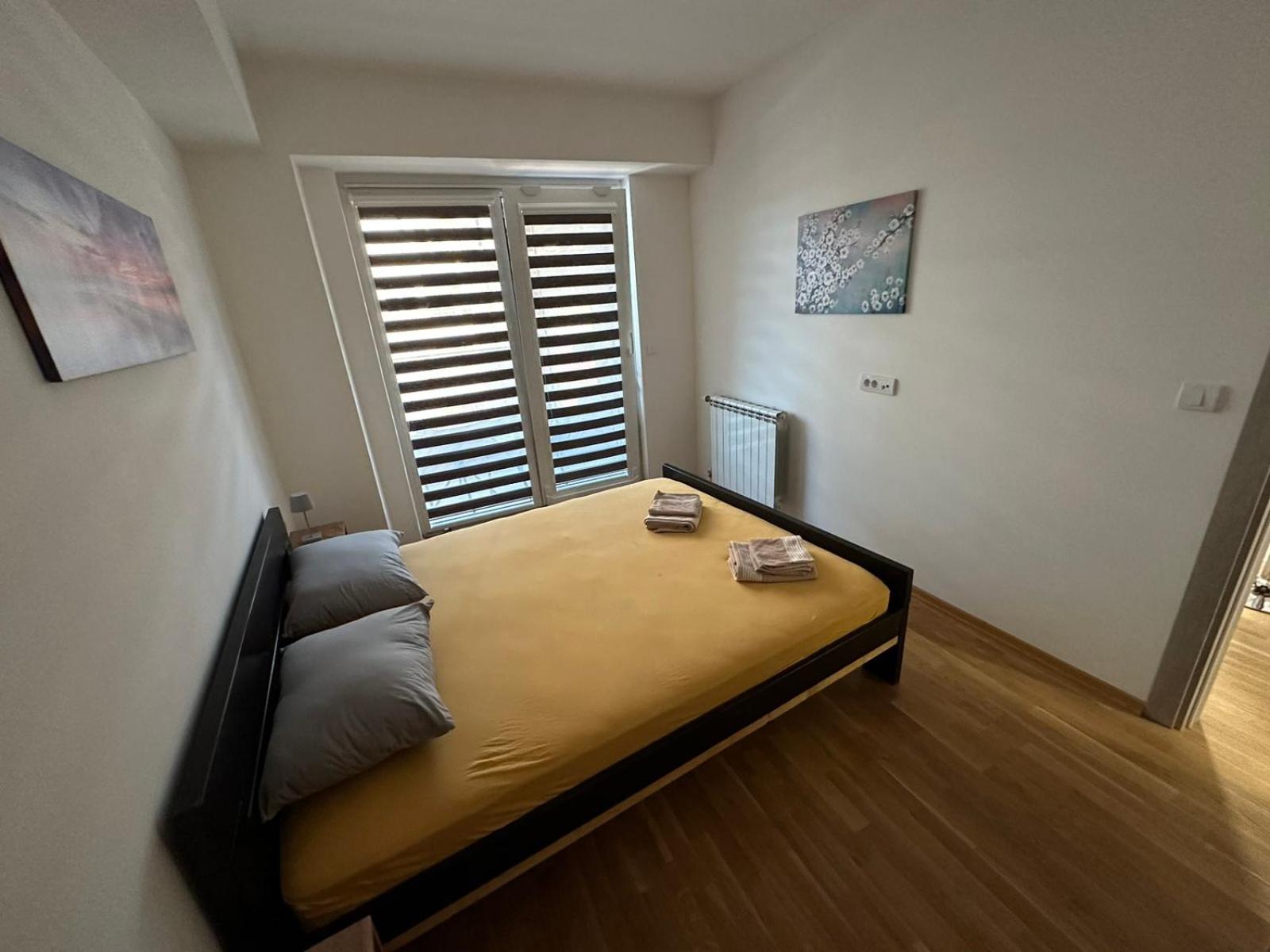 Golden Lux Apartments
