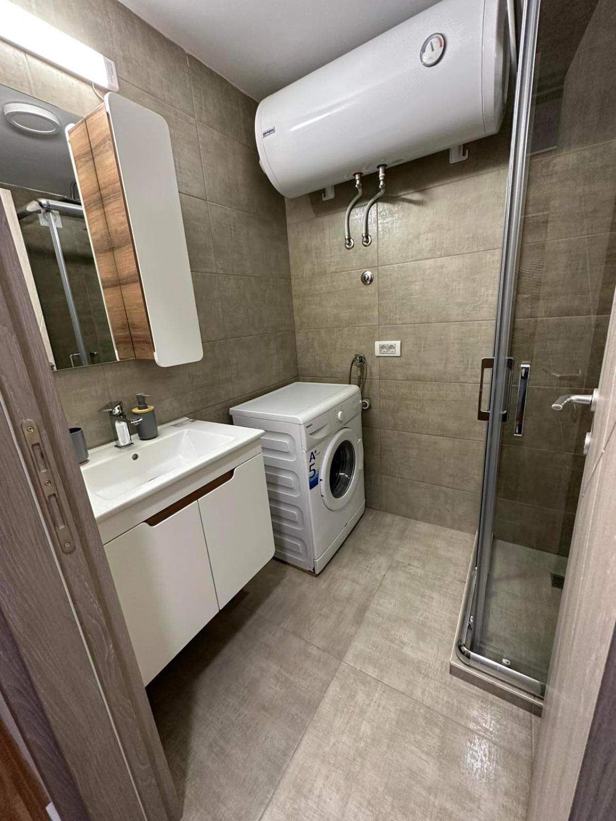 Golden Lux Apartments