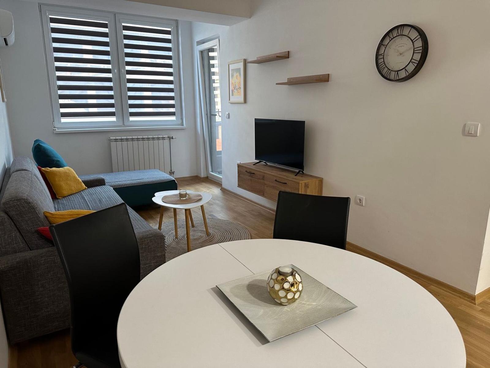 Golden Lux Apartments