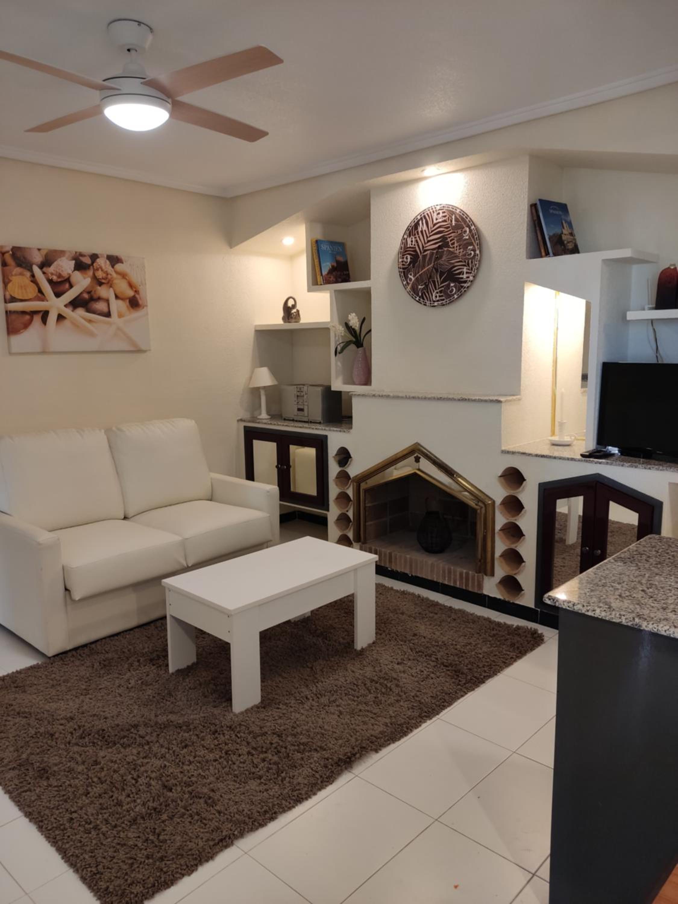 Confortable apartamento con vistas al mar