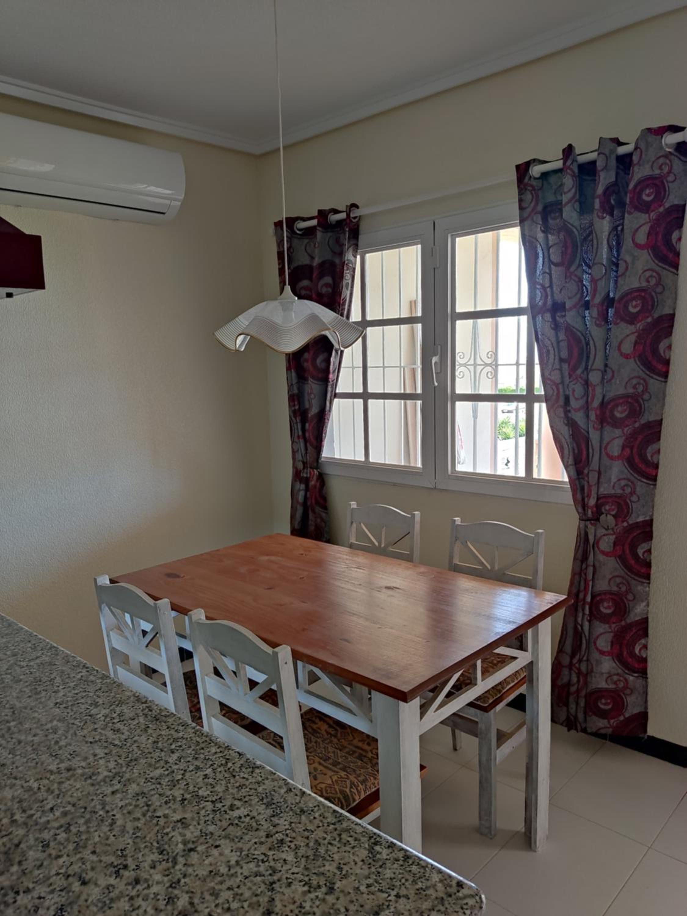 Confortable apartamento con vistas al mar