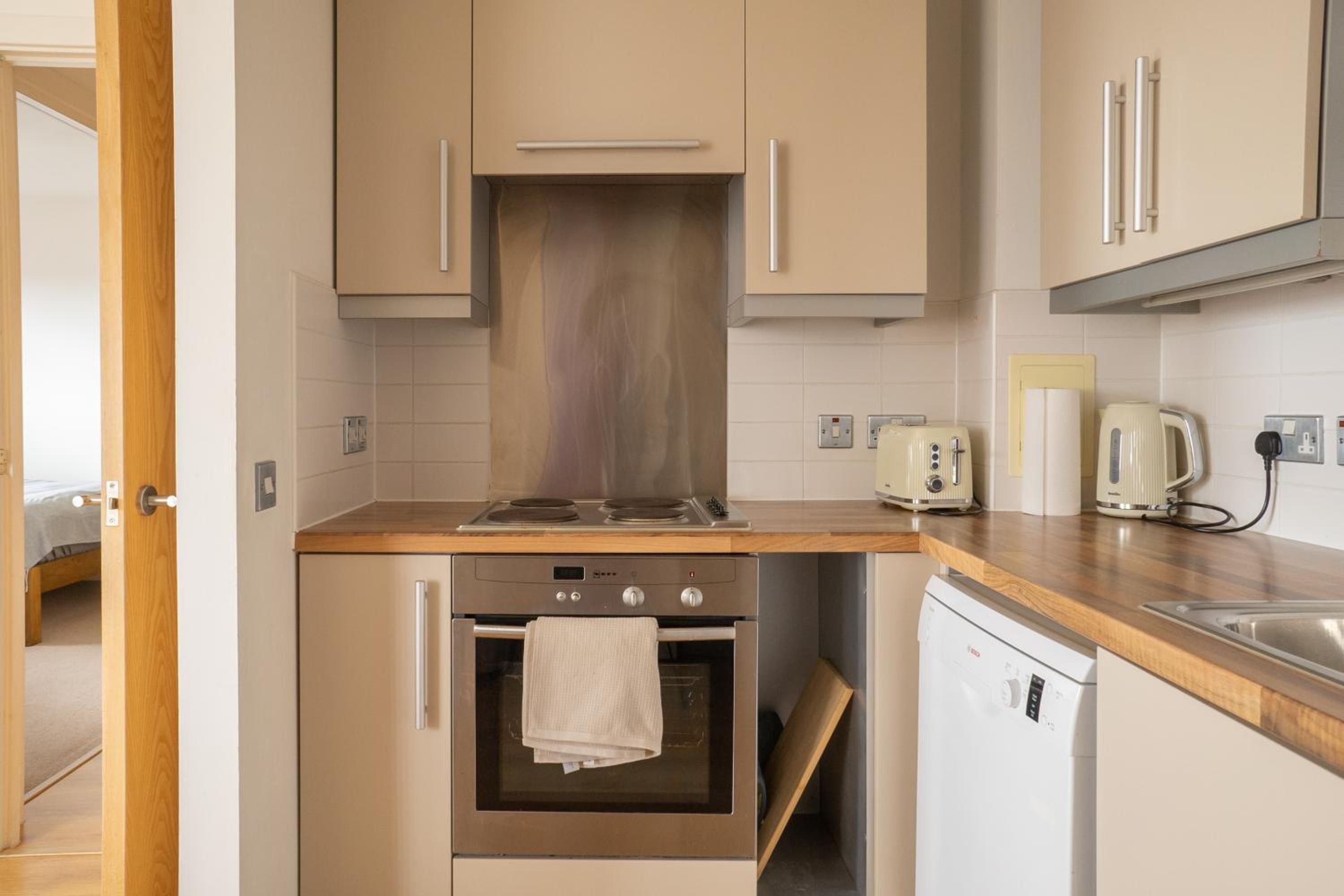 City Air Apartments - SHADWELL - GREAT TRANSPORT LINKS