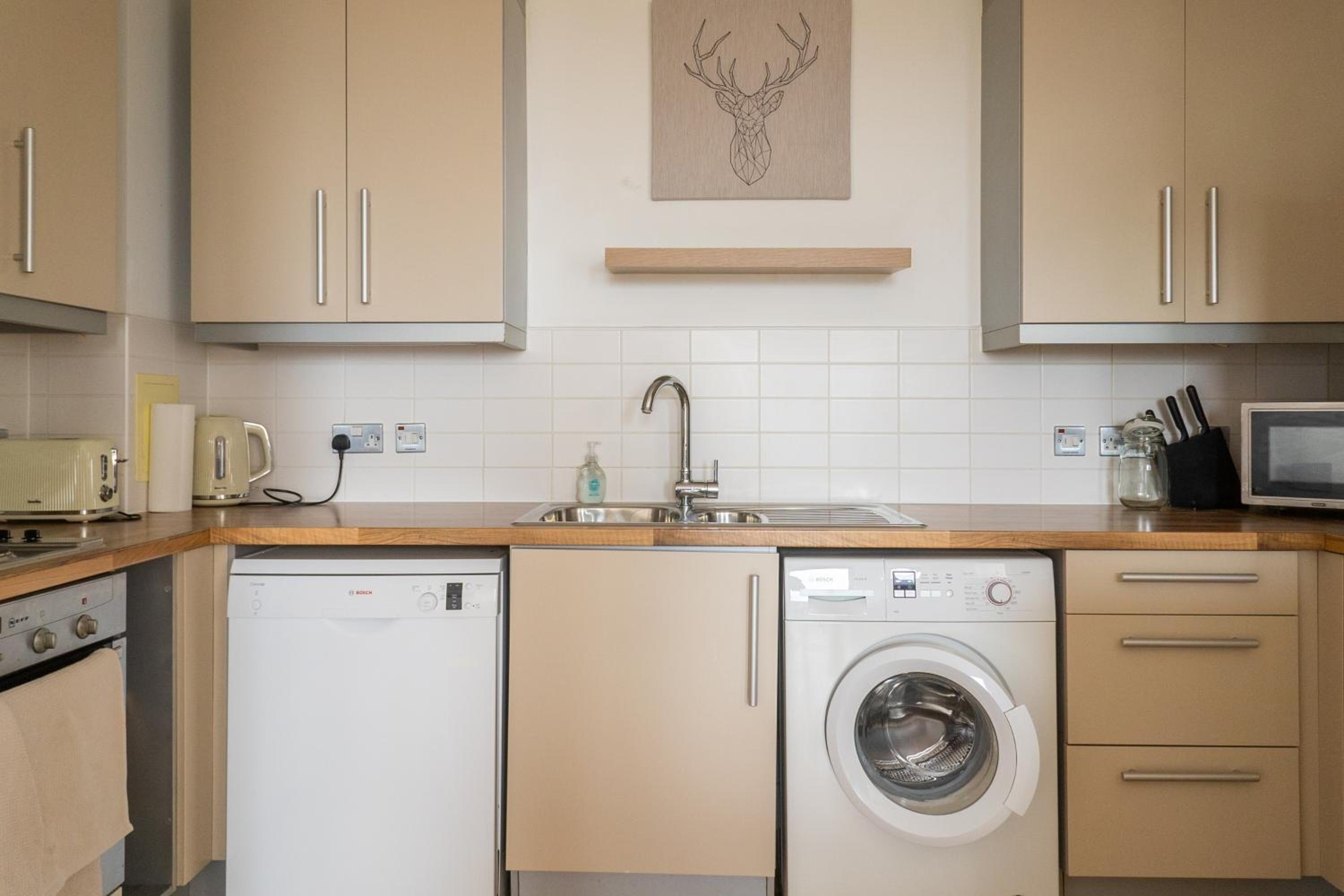 City Air Apartments - SHADWELL - GREAT TRANSPORT LINKS