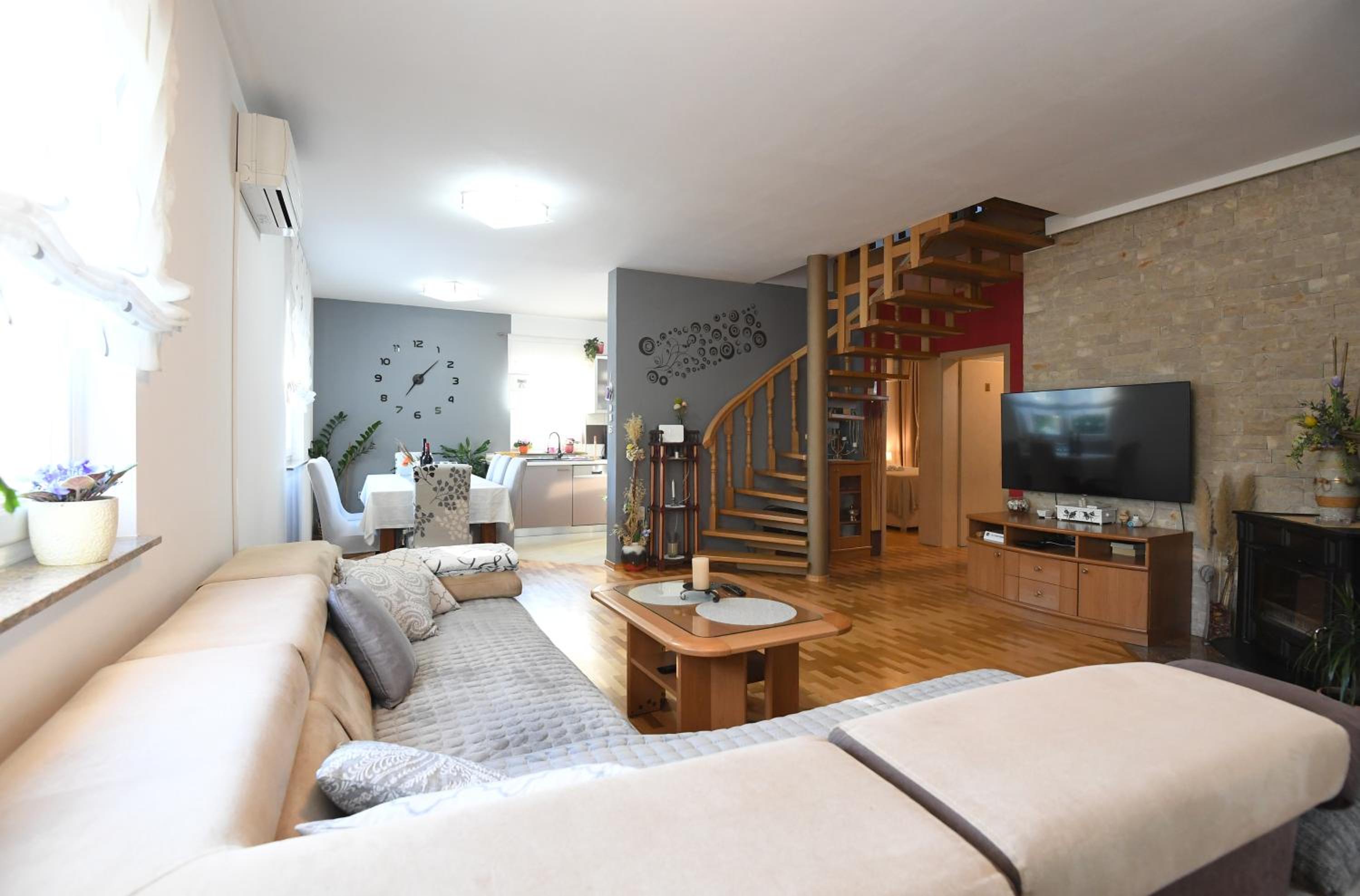 Villa Tinov Dvor view 2