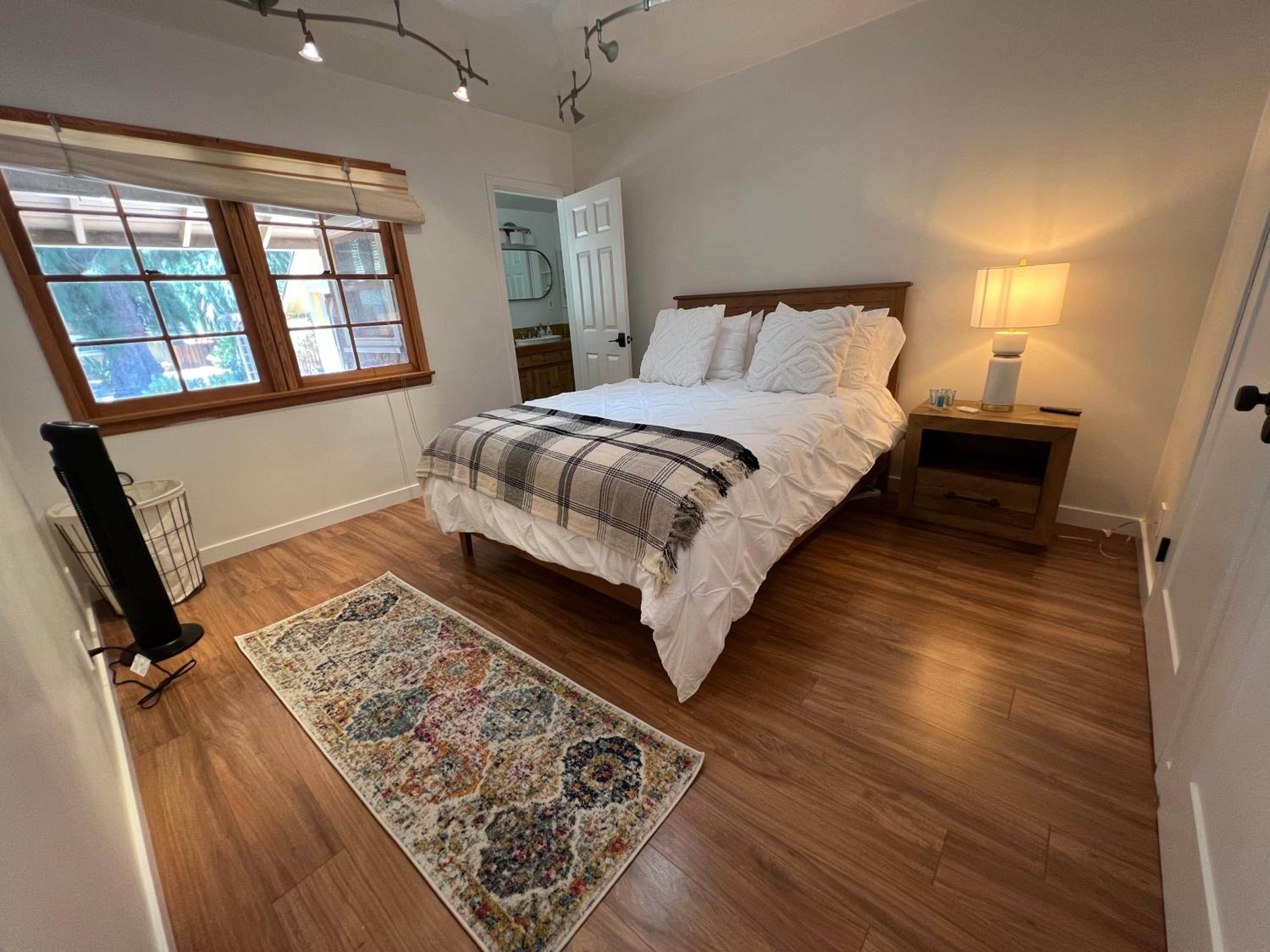 Los Angeles Vacations - Villa La Reforma - Newly Designed 4BR HOUSE POOL in Los Angeles by Topanga - Property Image 57