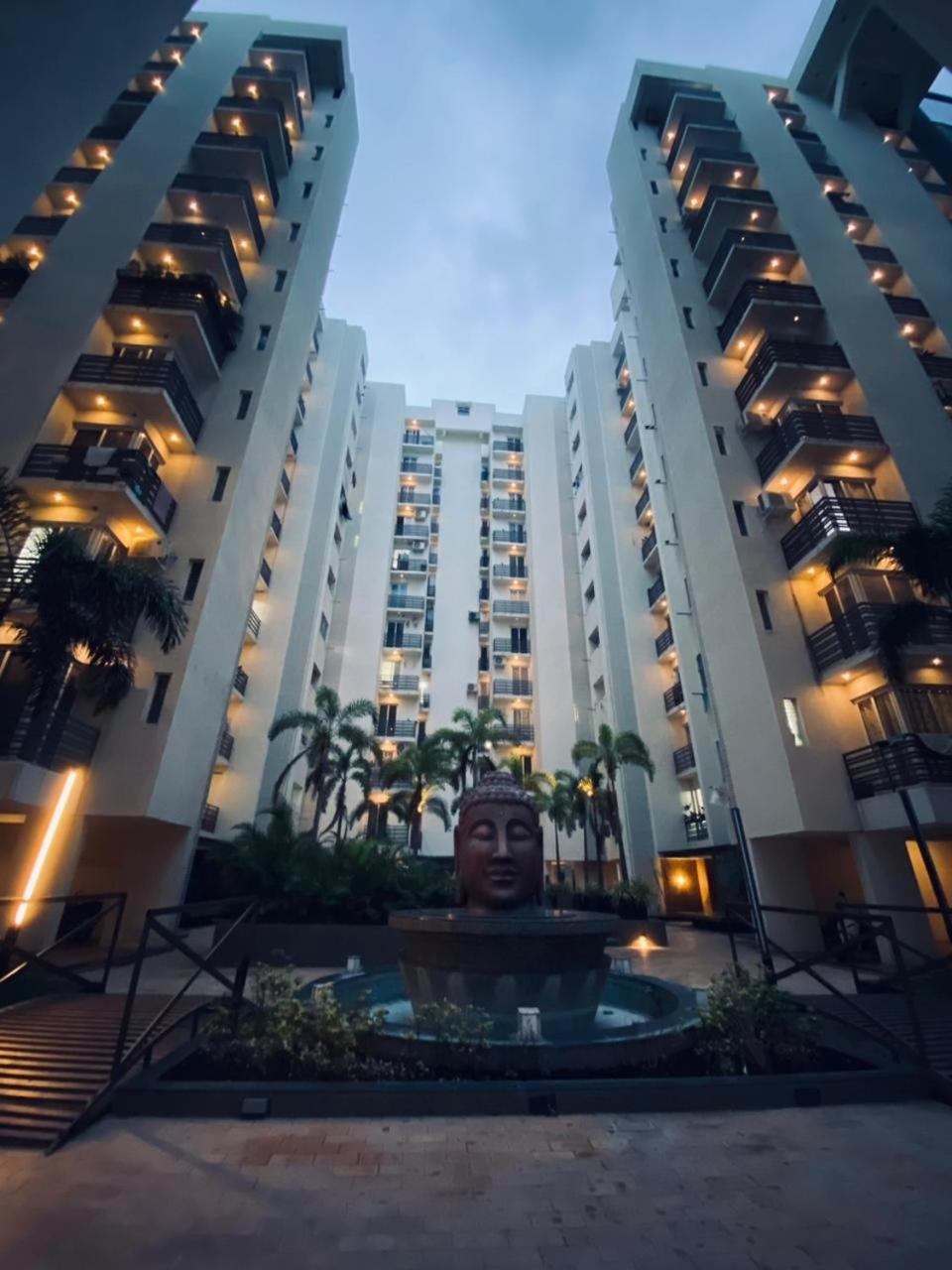 Palm Suite With Sky Terrace on 11th floor Fortune Serenity