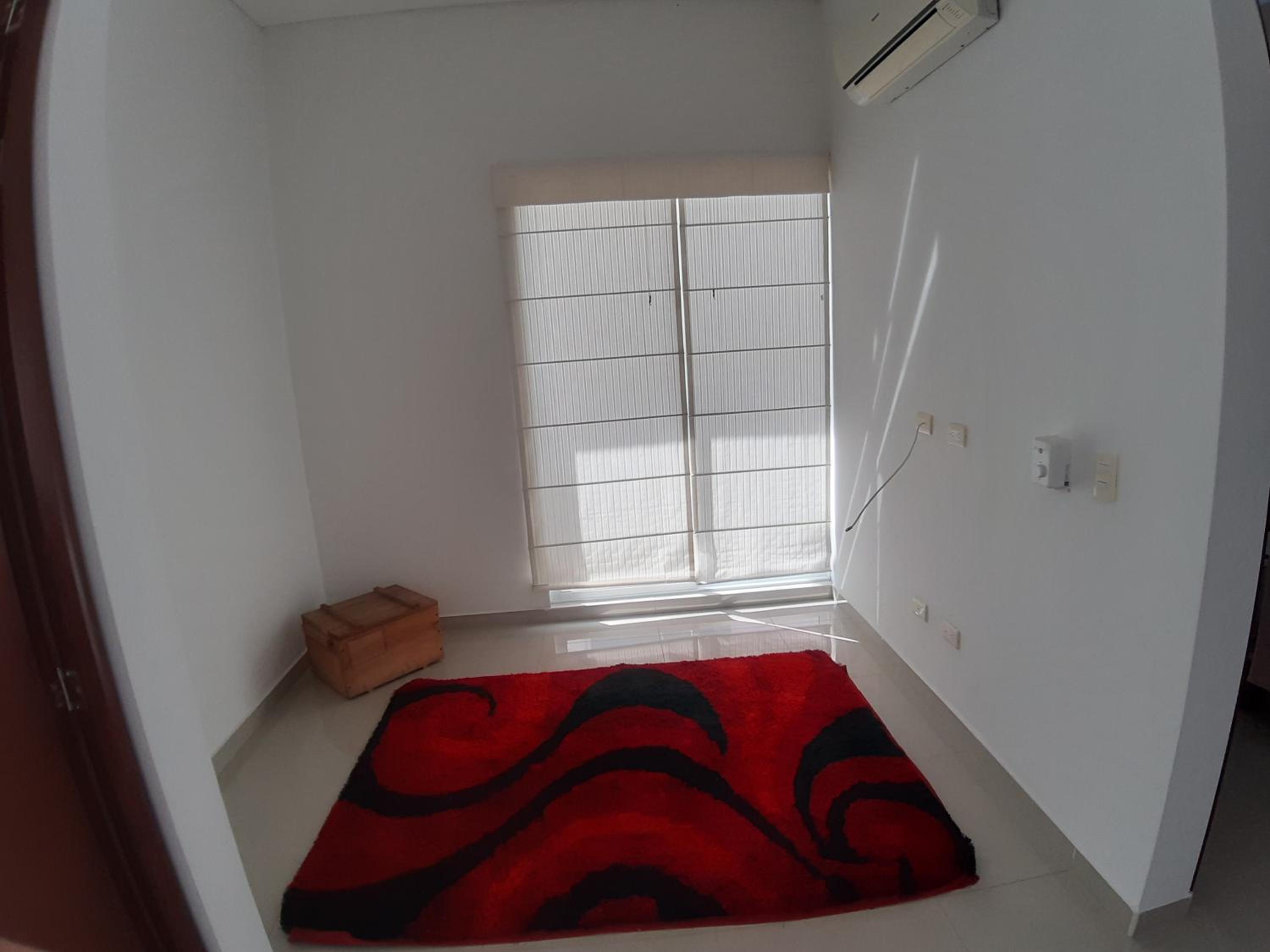 CASA EN GIRARDOT