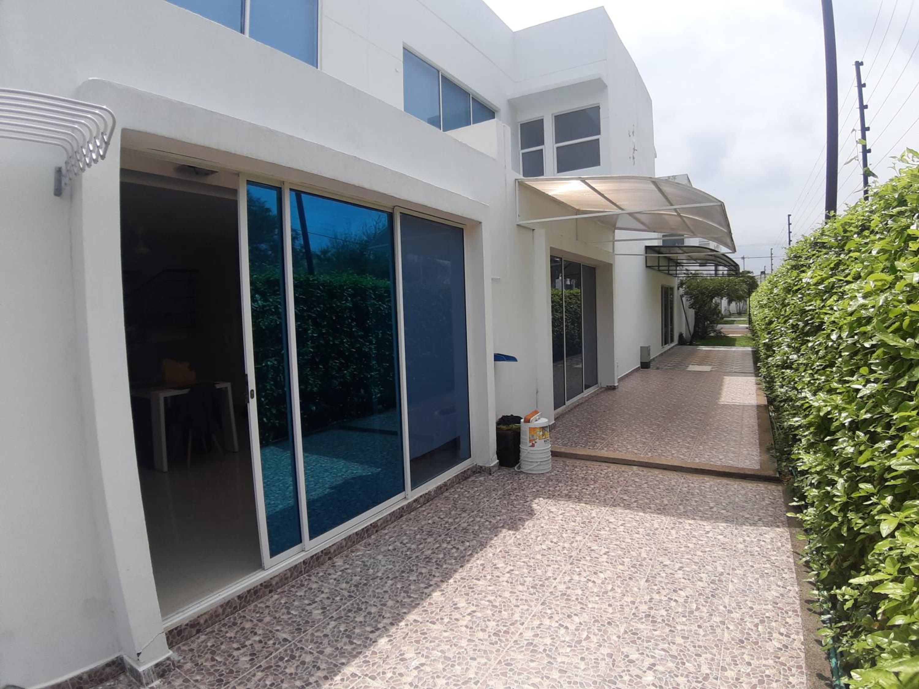 CASA EN GIRARDOT