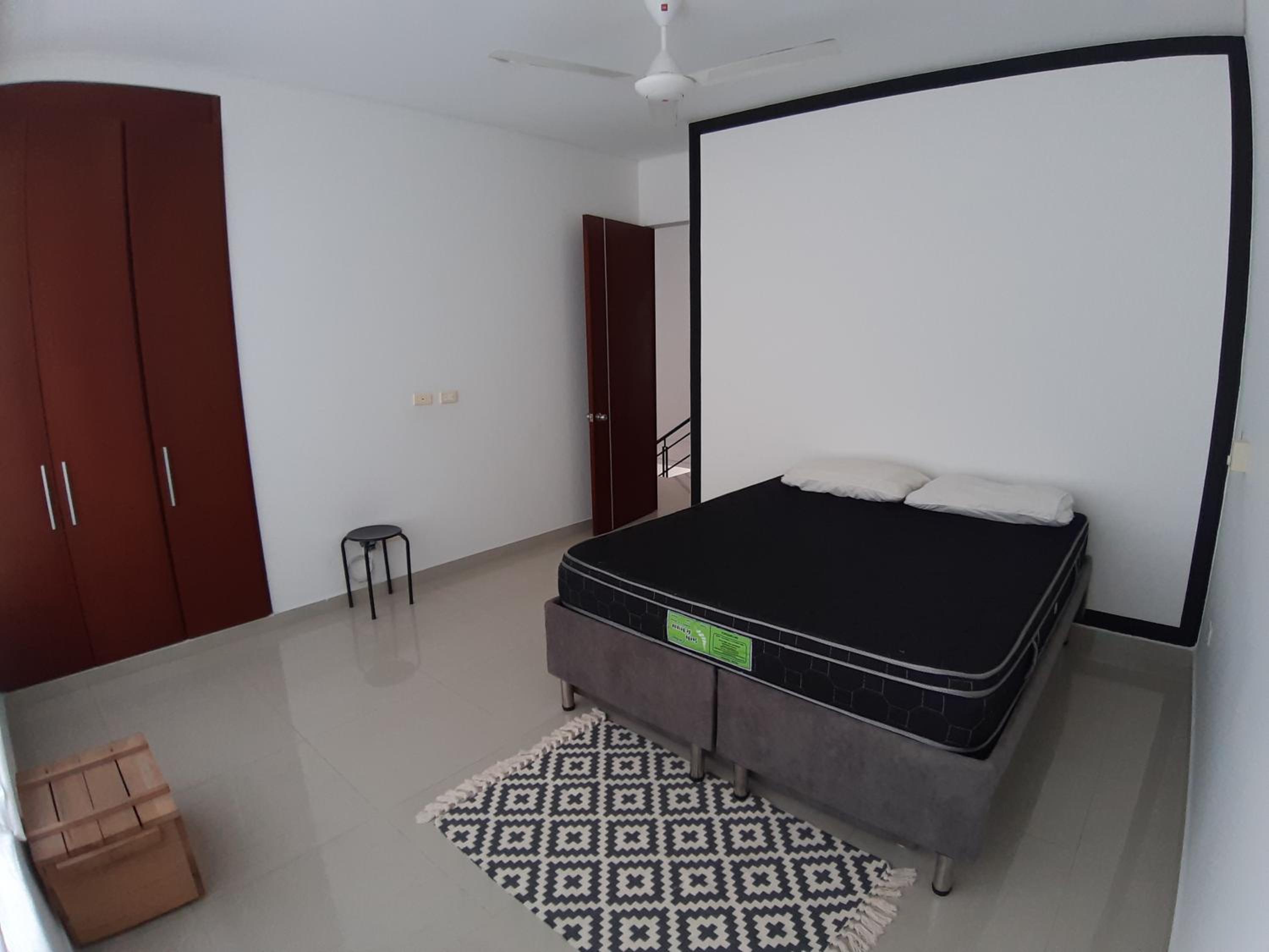CASA EN GIRARDOT