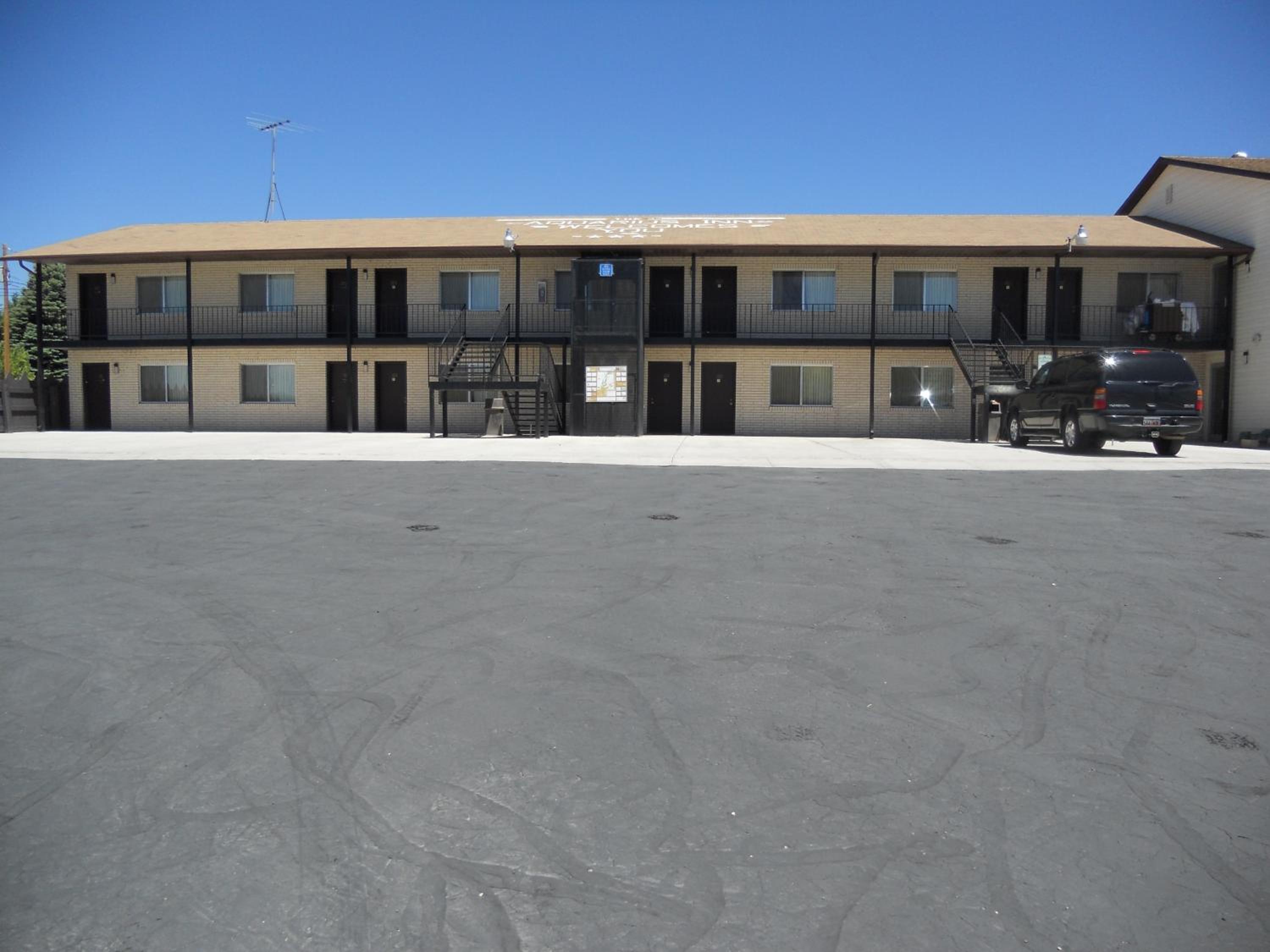 Aquarius Inn