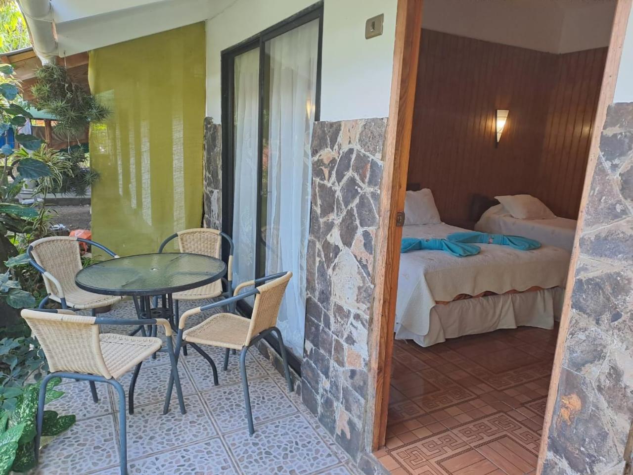 Hostal Avareipua