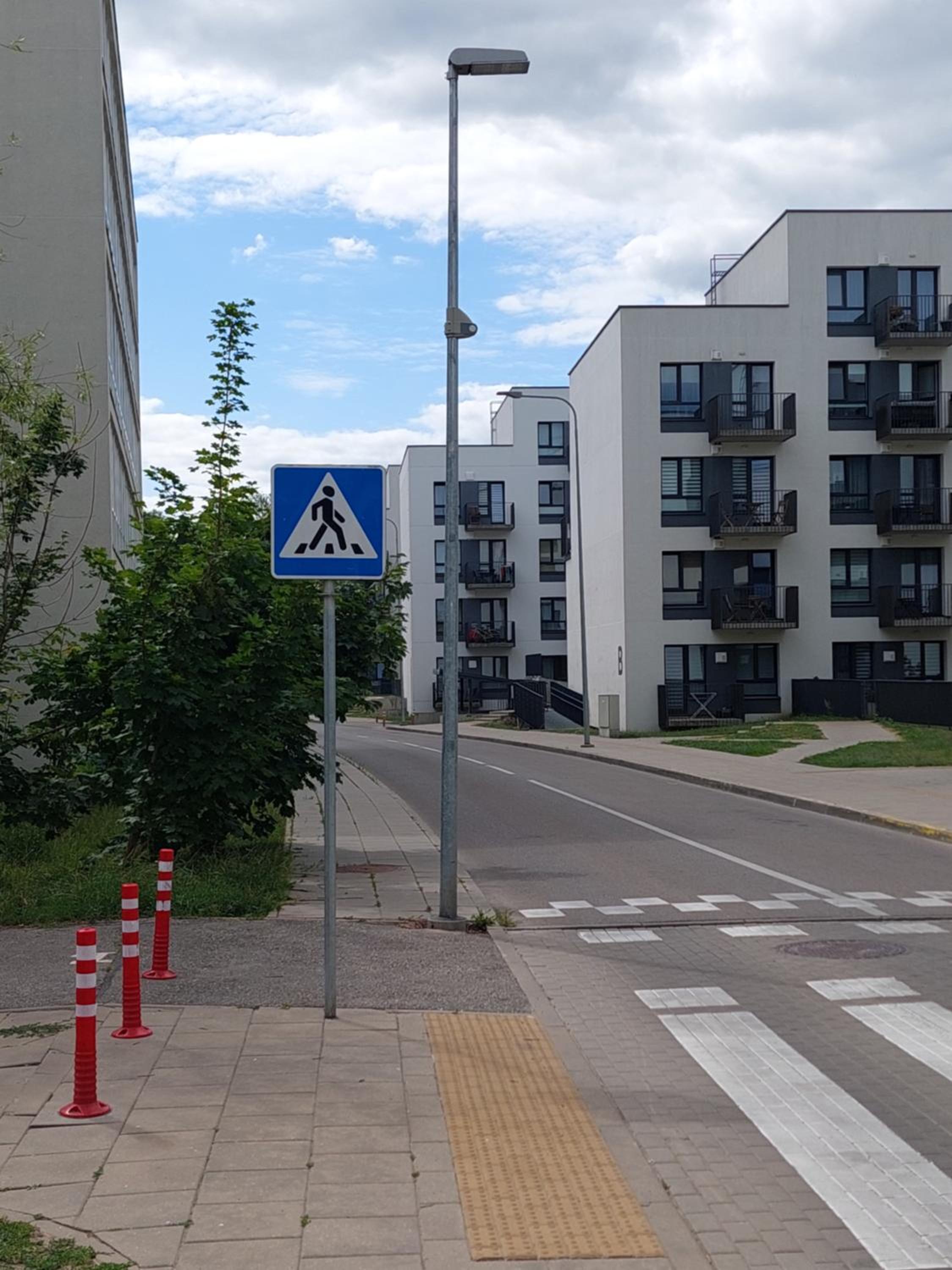 New apartment in the city center, free parking view 4