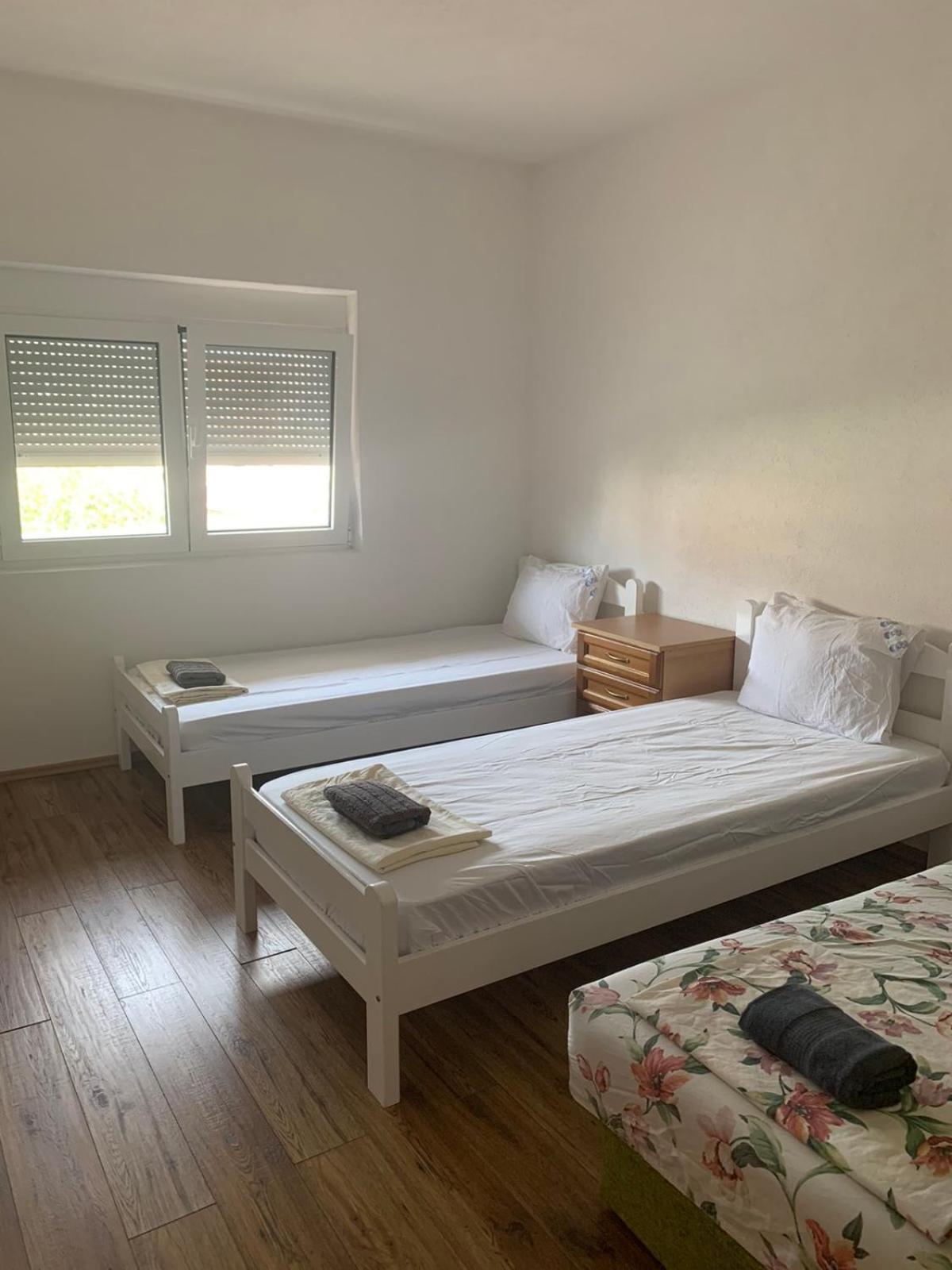 Duraku Apartment