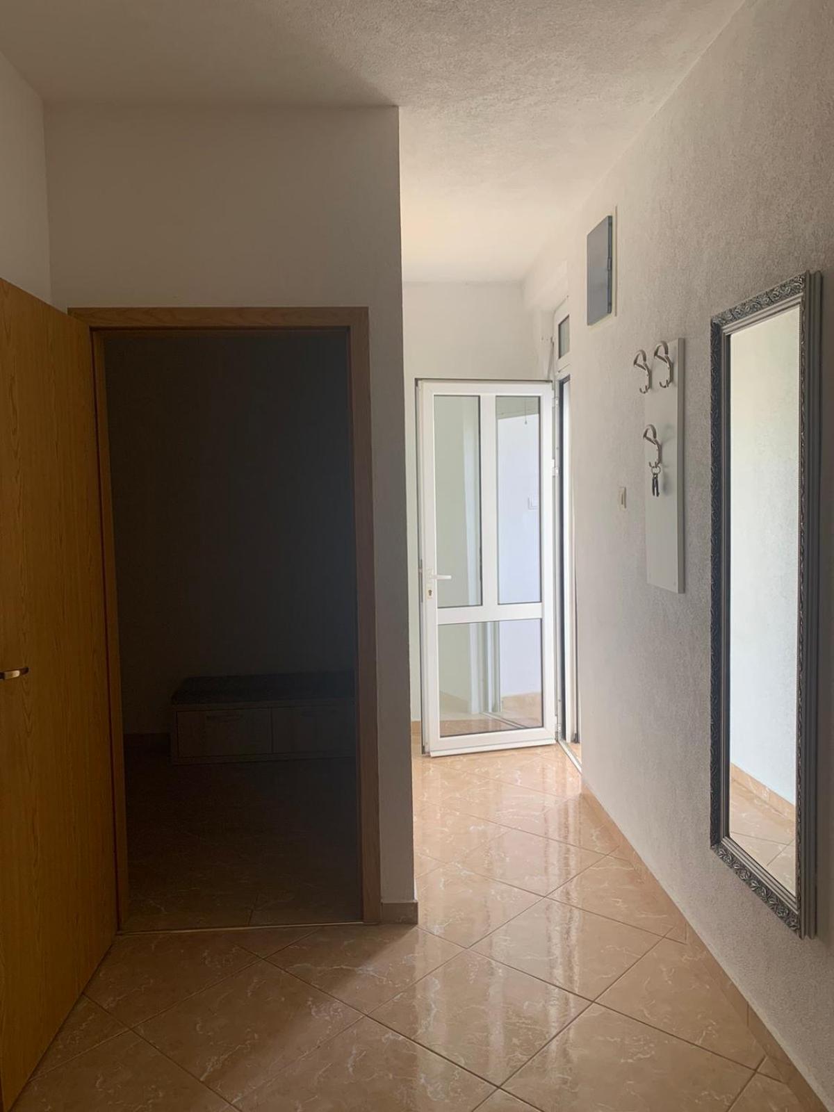 Duraku Apartment