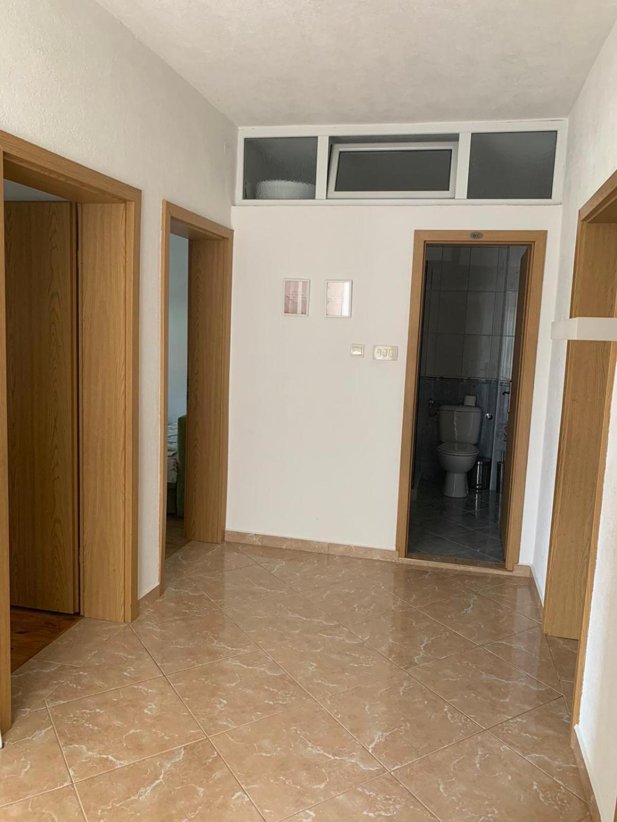 Duraku Apartment