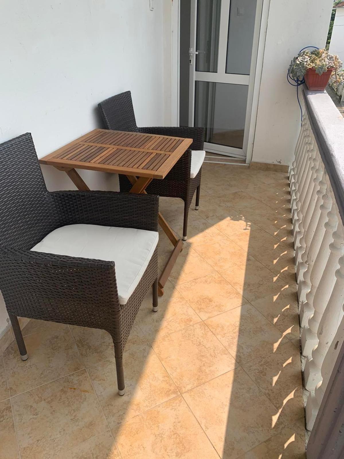 Duraku Apartment
