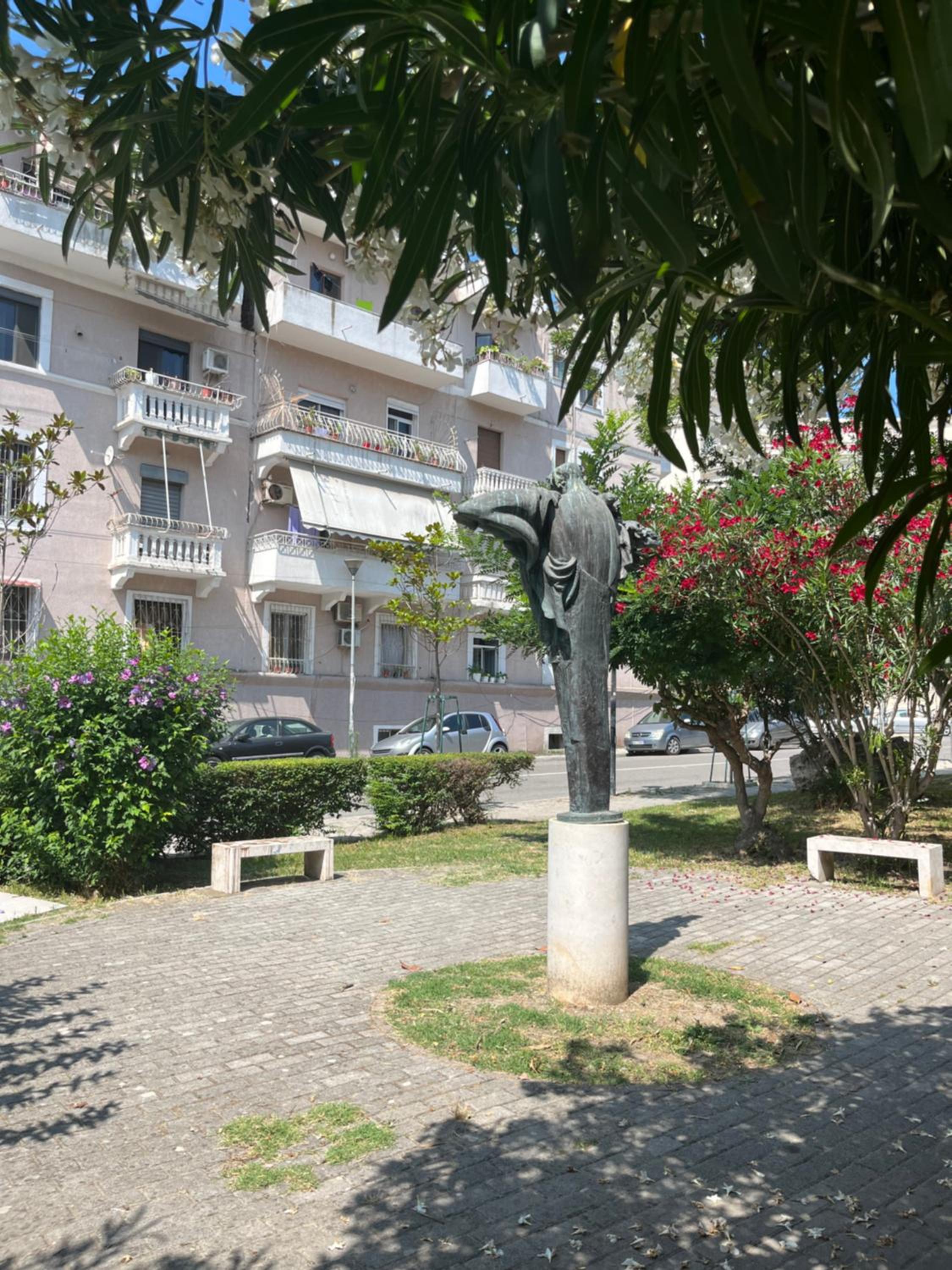 Lukas Apartament Vollga Durres