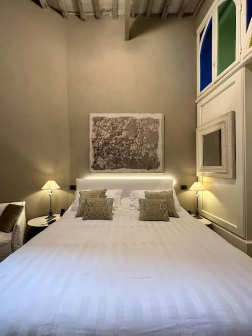 Lambe Suite next to Ponte Vecchio and Uffizi - LoveTheApartments