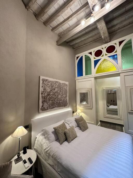 Lambe Suite next to Ponte Vecchio and Uffizi - LoveTheApartments