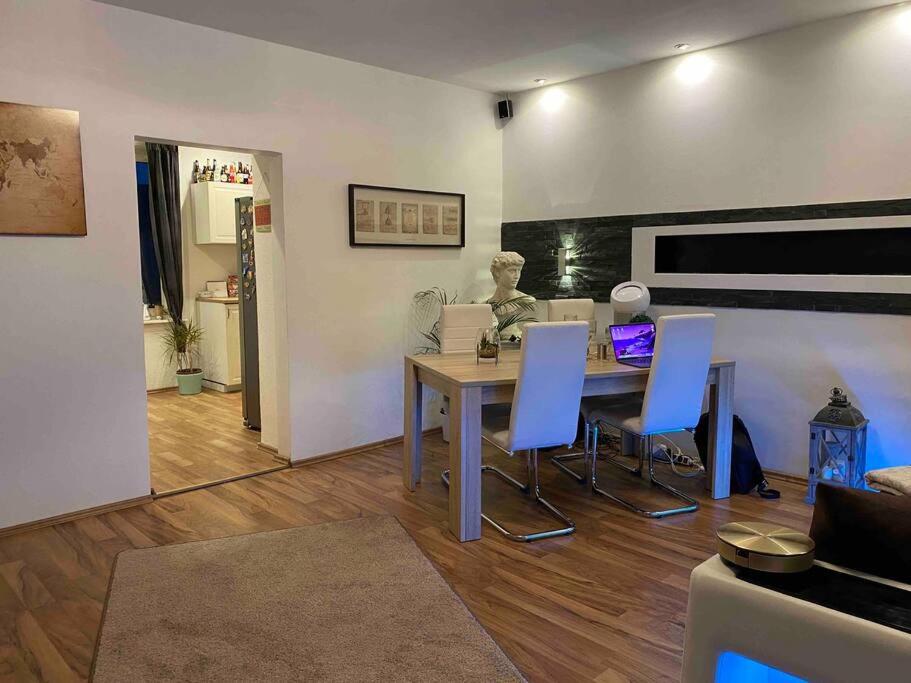 Modern Apartment near RedBull Circuit