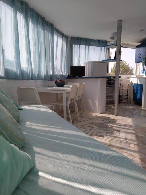 Stefanos' Art House view 4