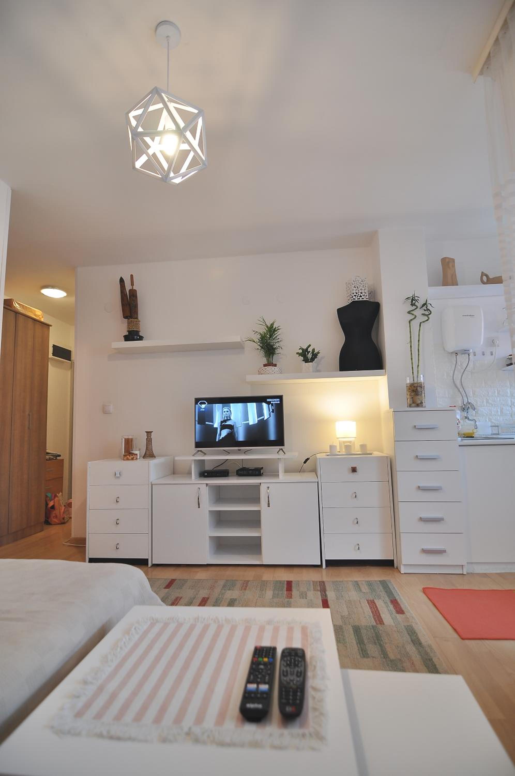 Charming studio near downtown