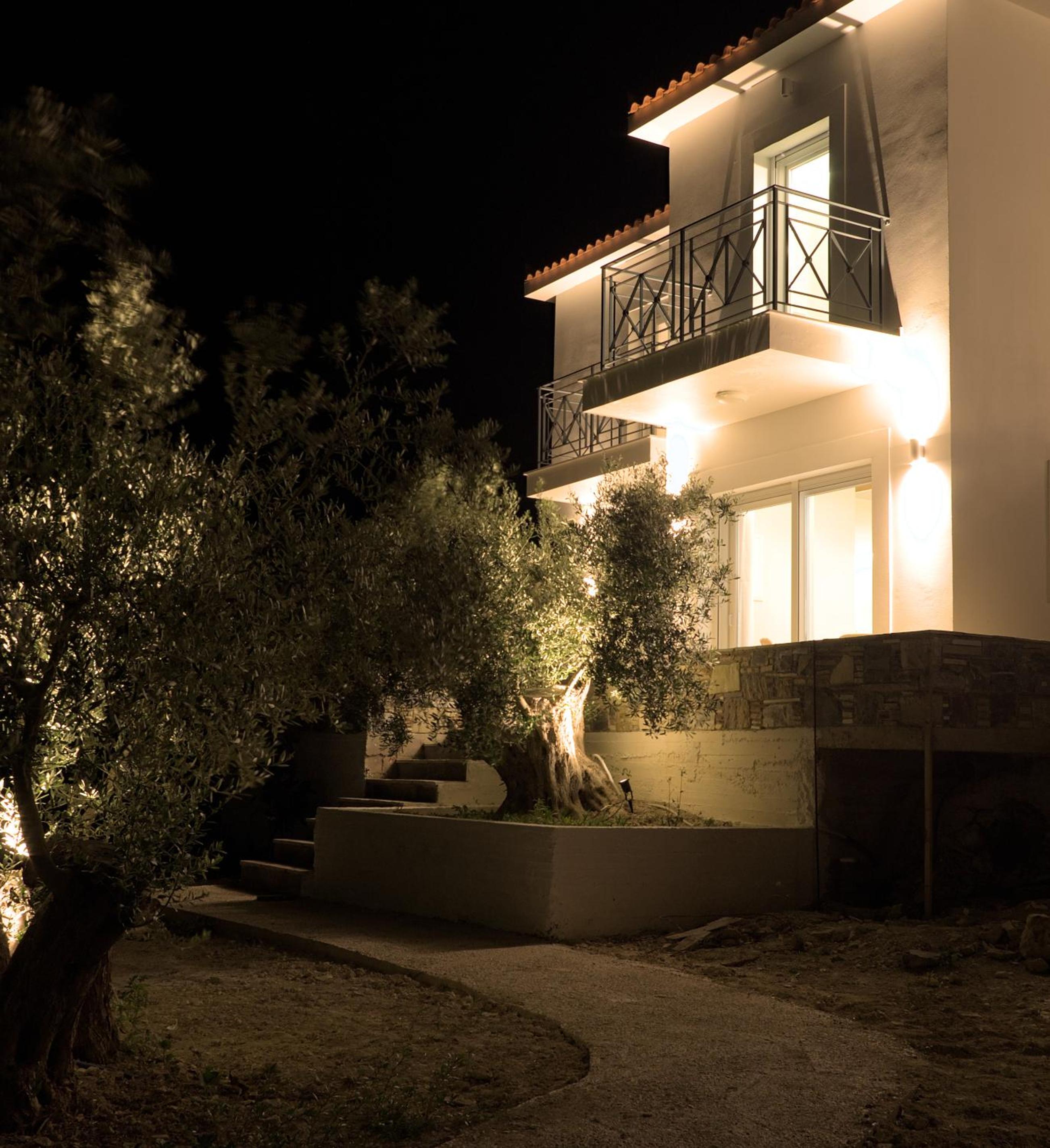 Les Maisonettes