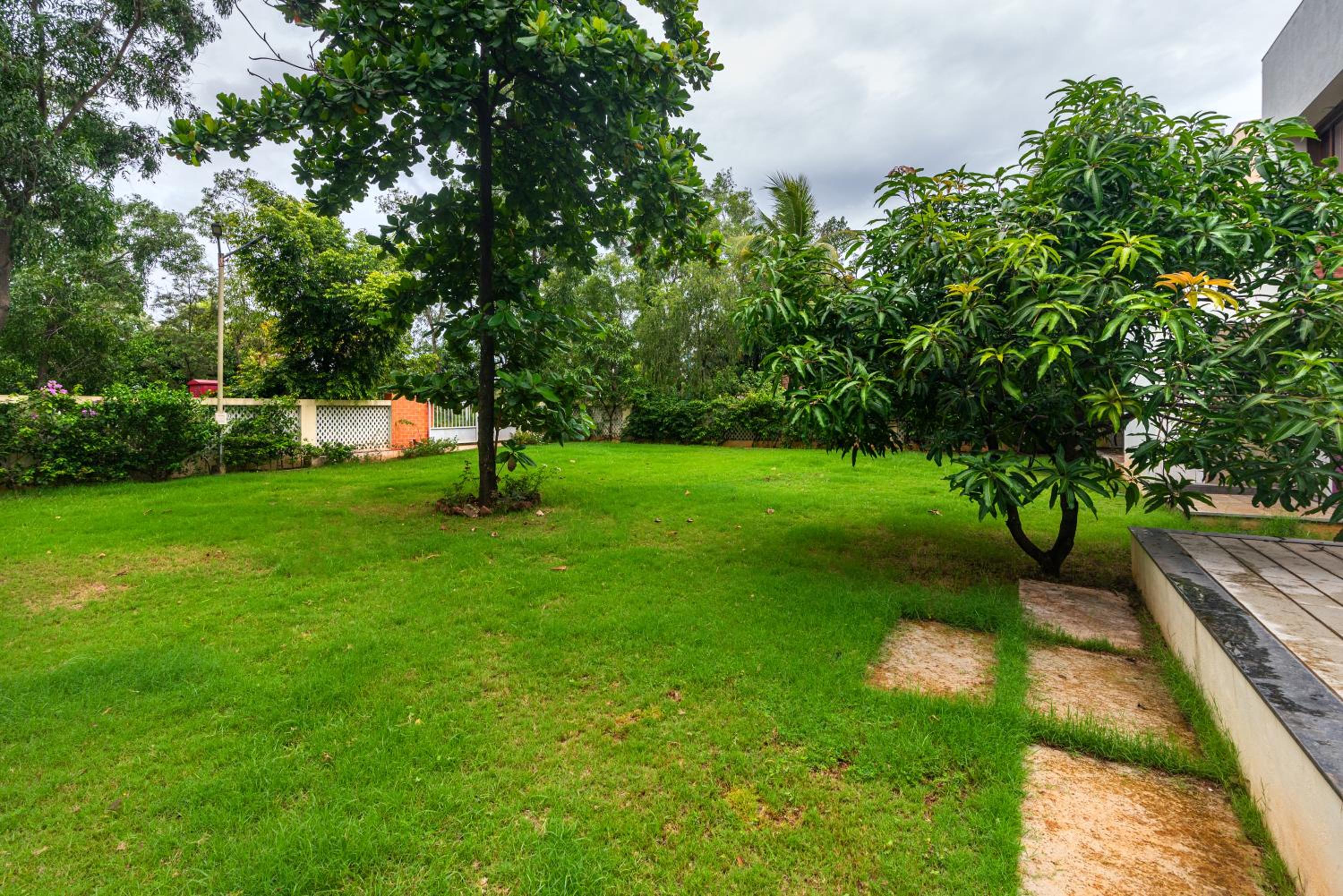 SaffronStays Amrapali - 5BHK Villa in Nashik with Pool, Lawn & Kids Play Area view 4