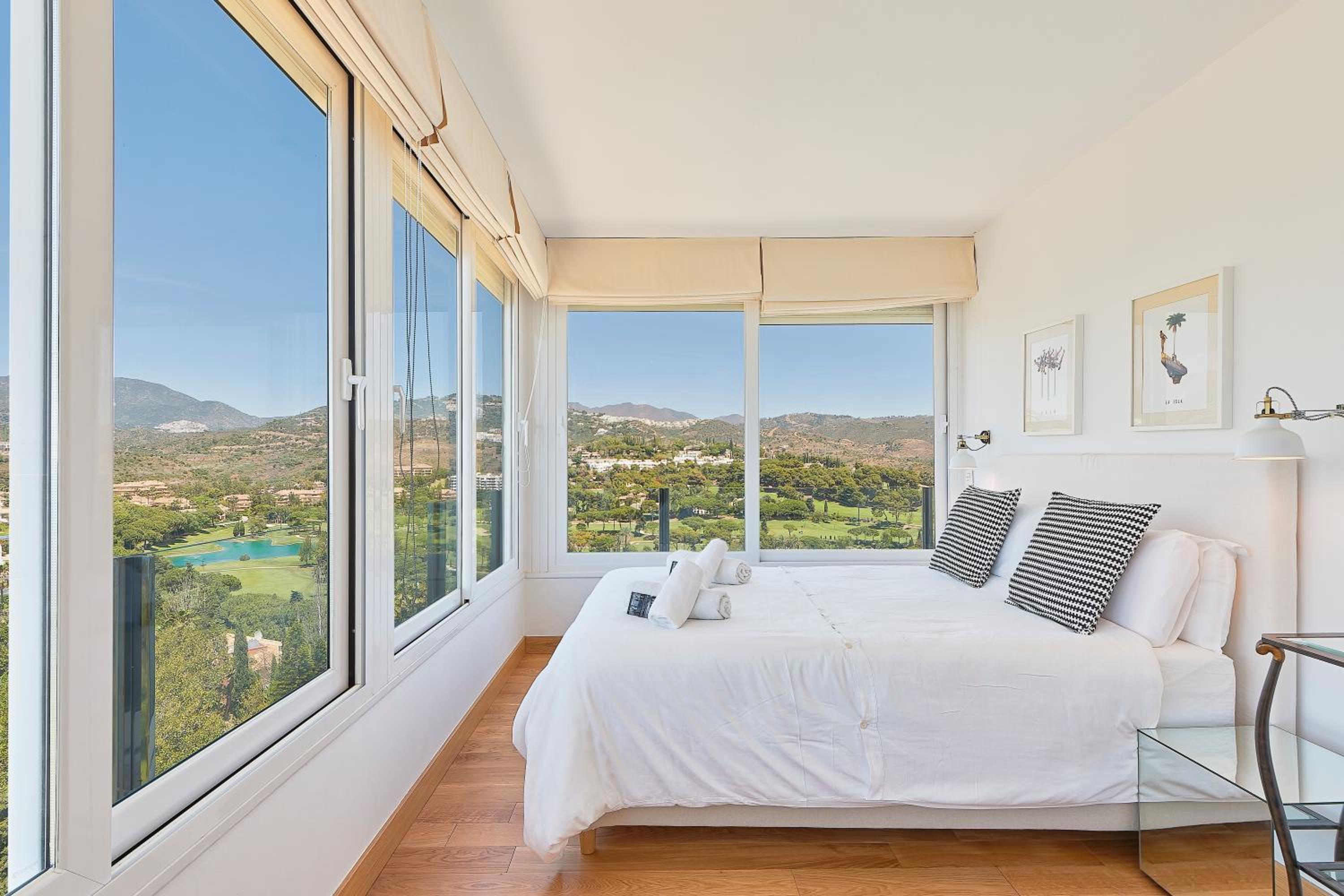 Marbella Vacations - Torre Real Vistas 360 cerca Trocadero Arena Marbella - Property Image 27