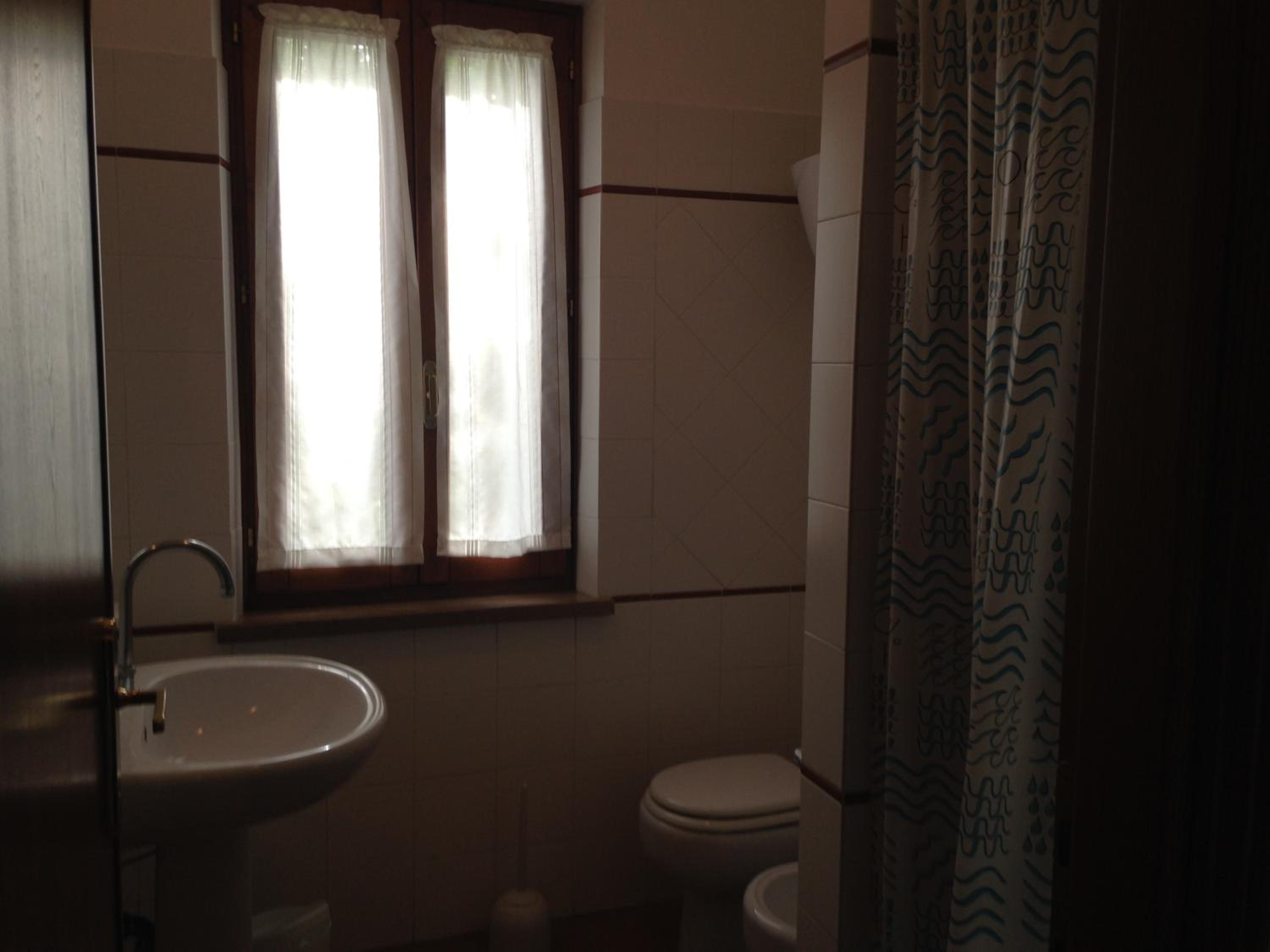 Photo 34