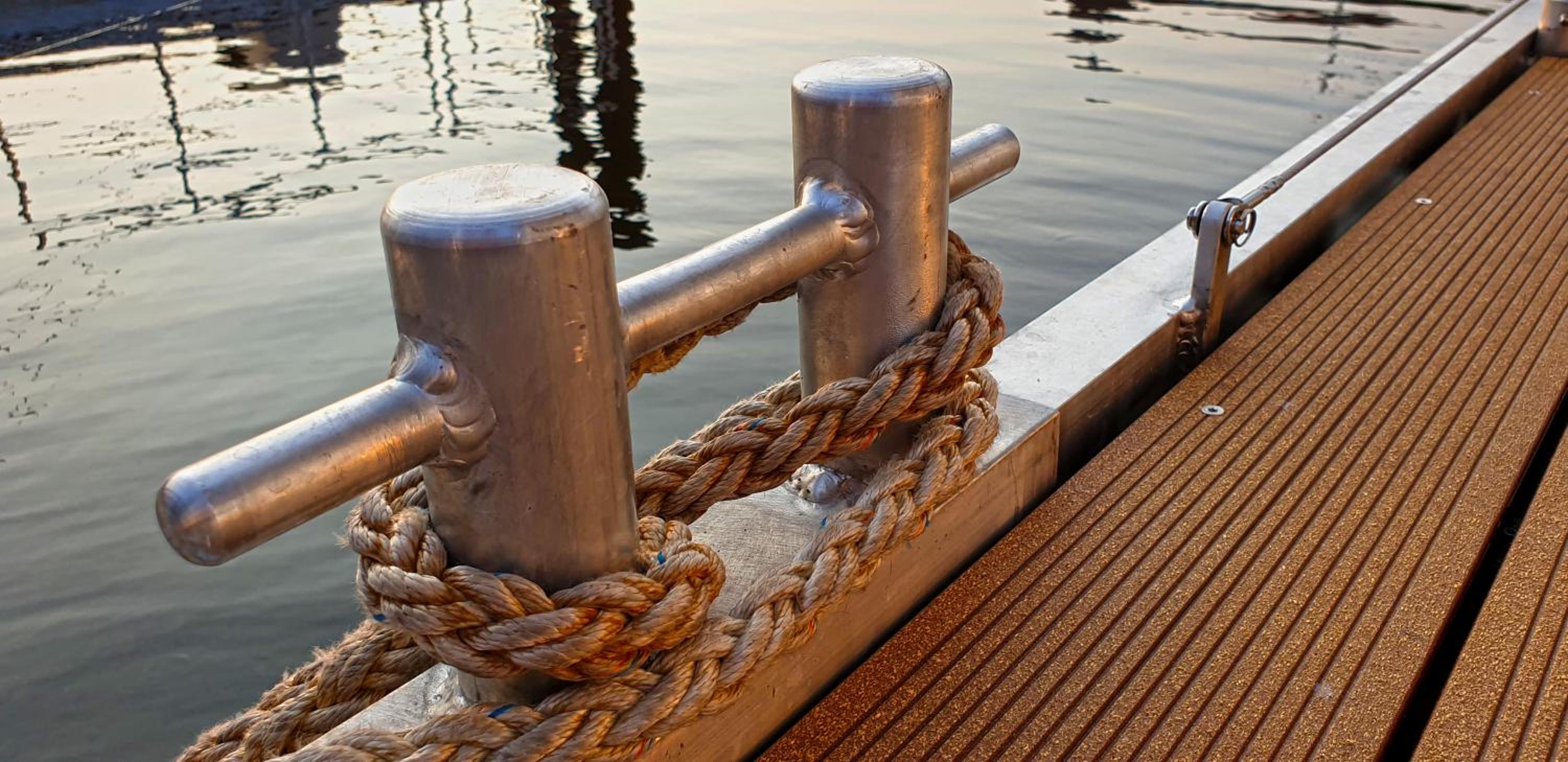Hausboot Moin Madita in exklusiver Lage view 4