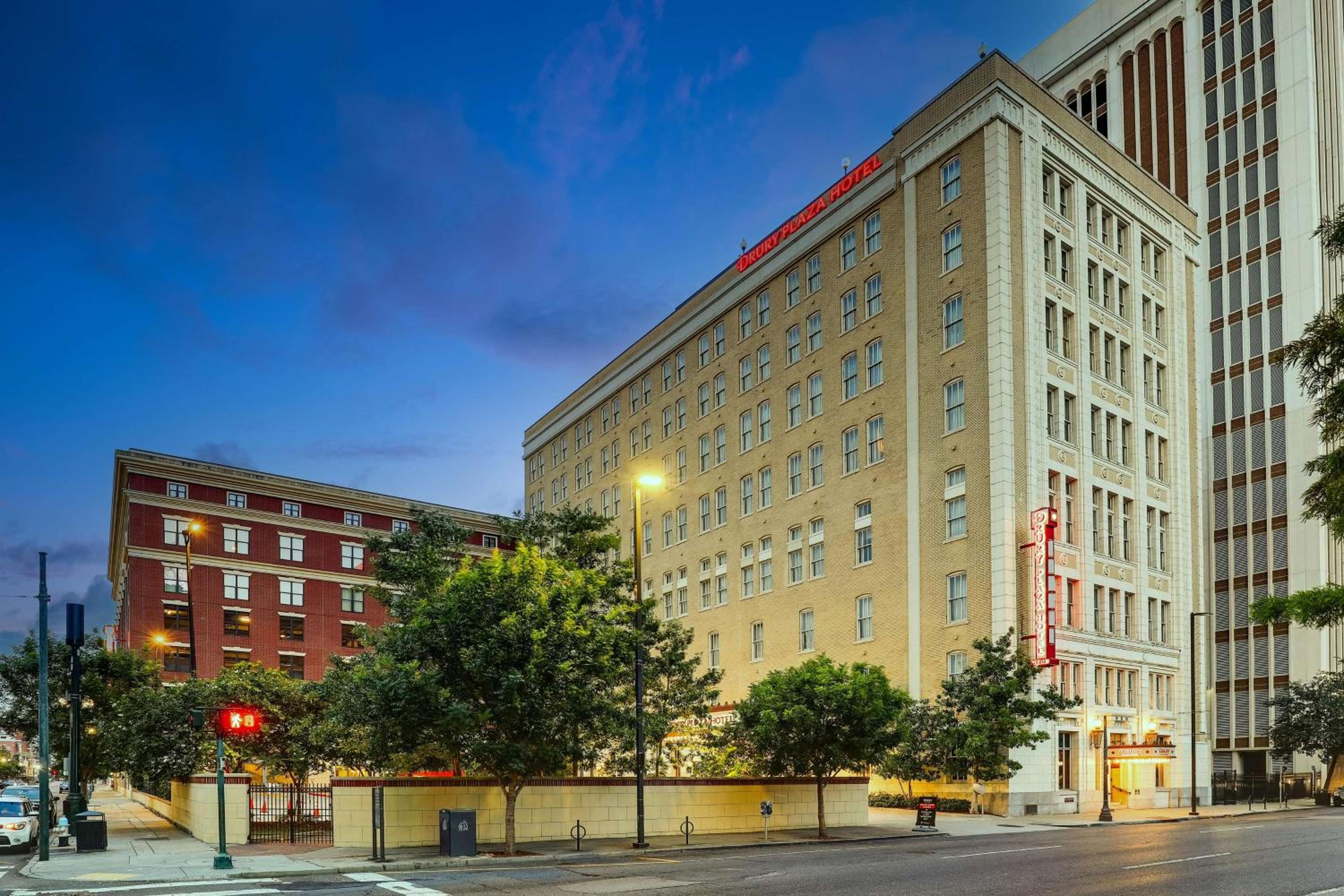 Hotel Drury Plaza Hotel New Orleans - Image 1