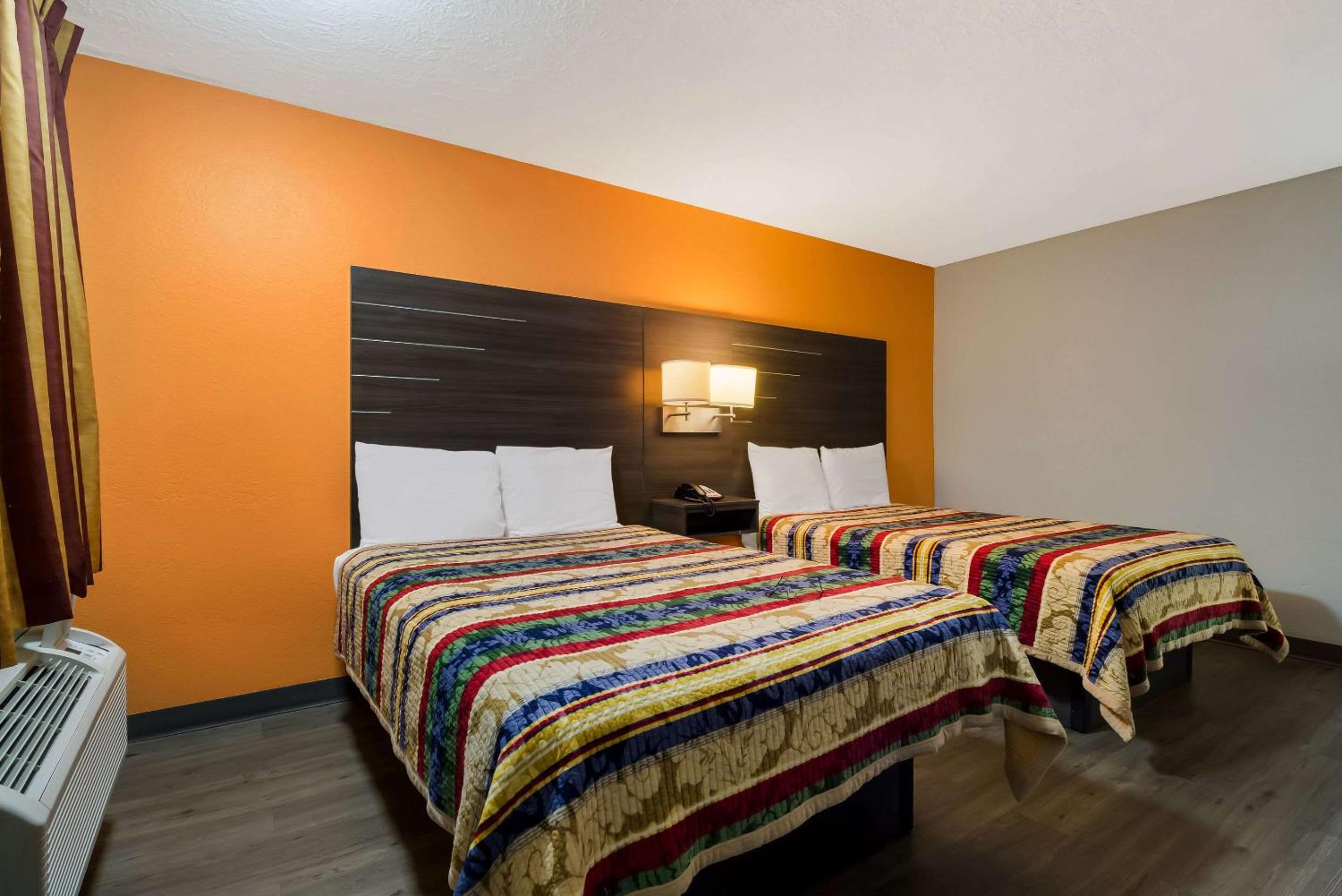 Monsoon Inn