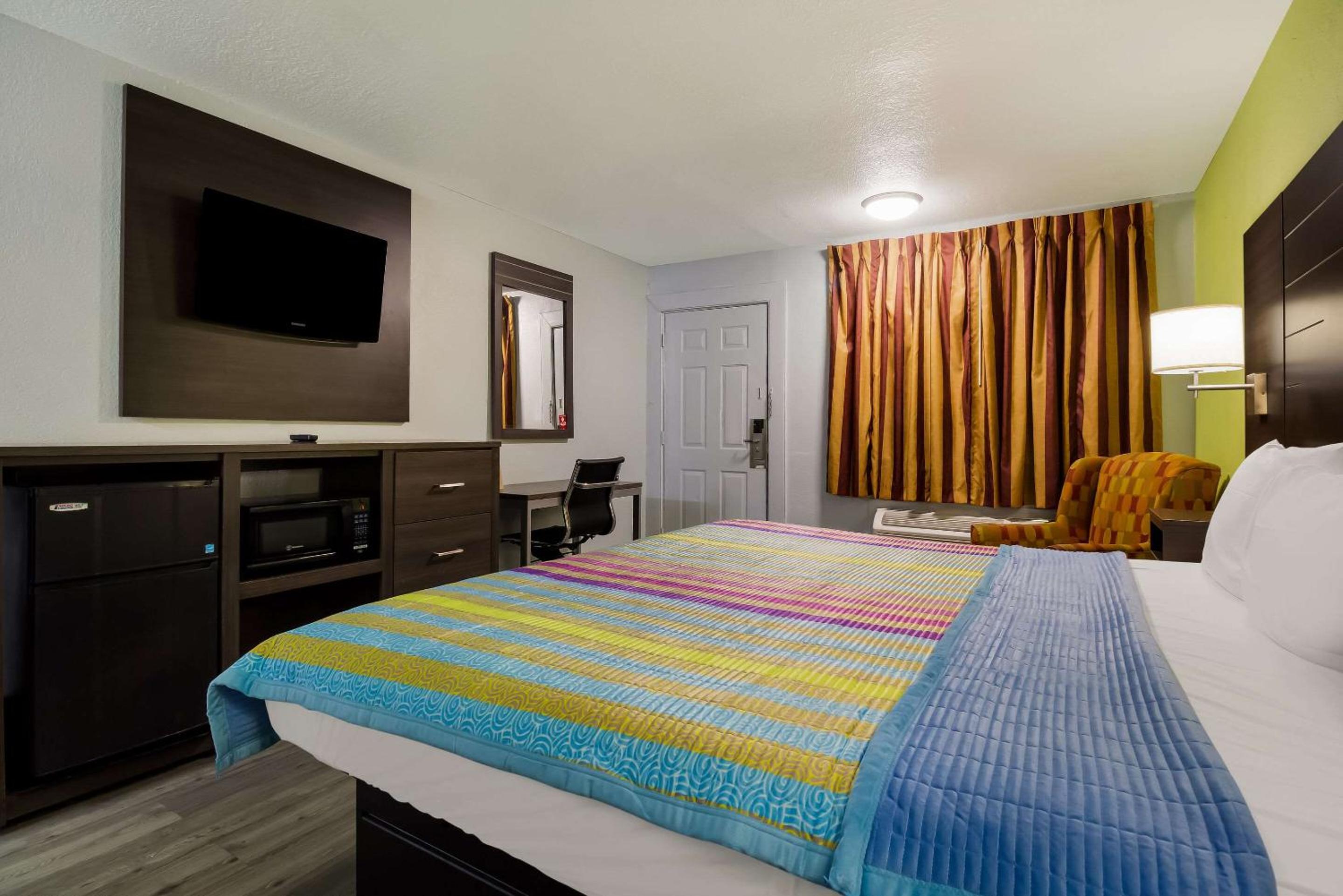 Monsoon Inn, Photo 24