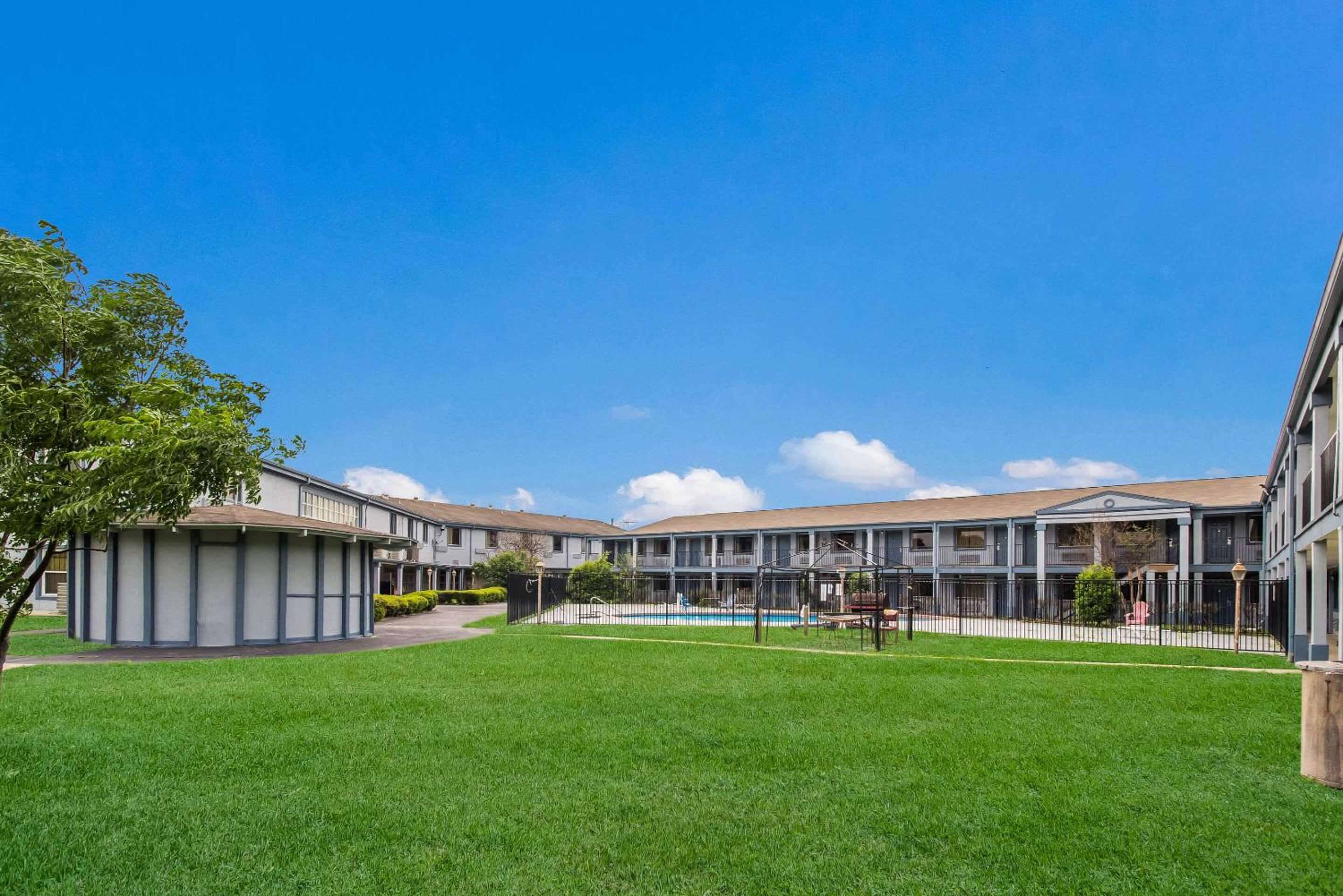 Monsoon Inn, Photo 15