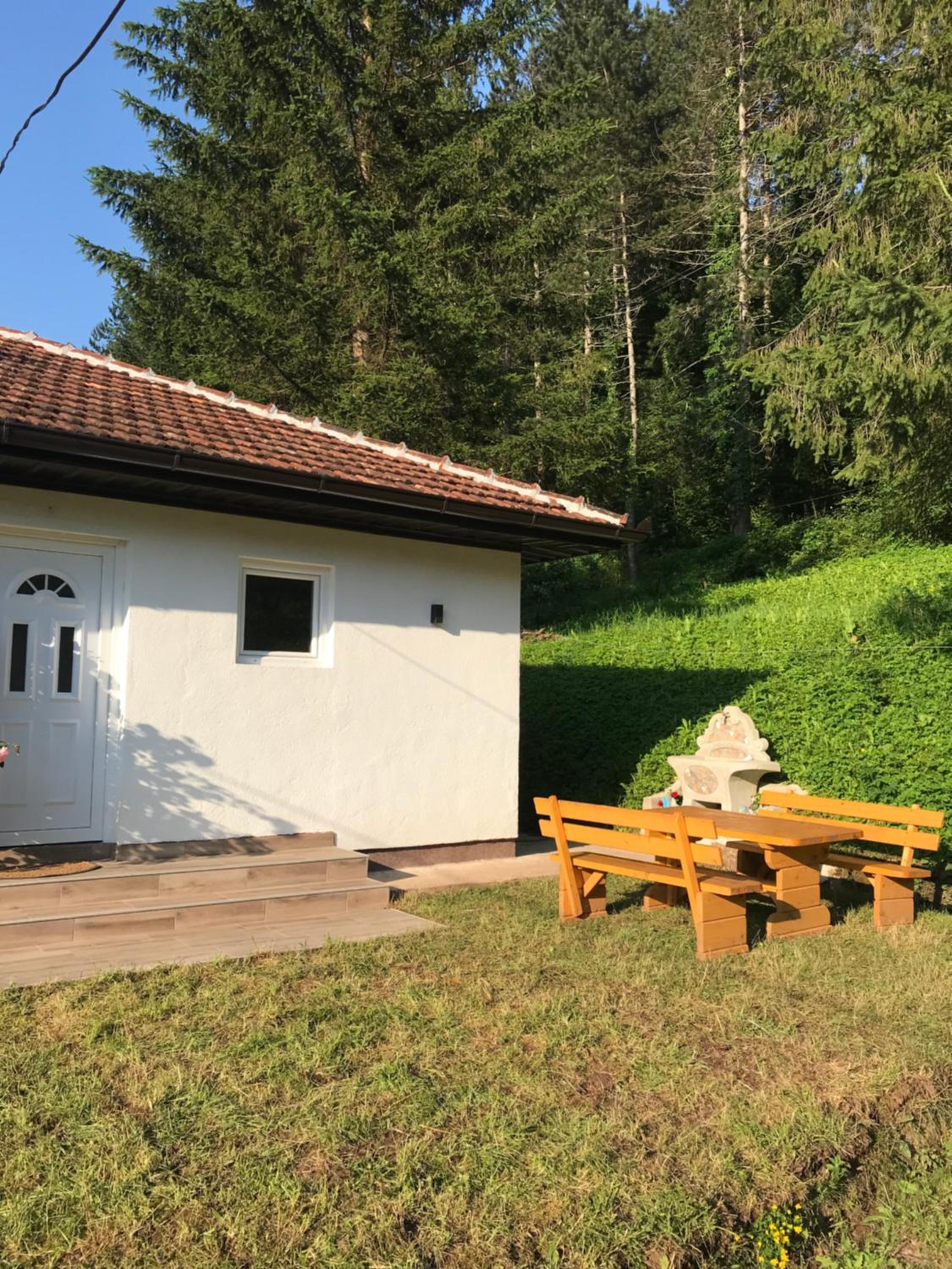 Apartman Kosuta Lux Garden