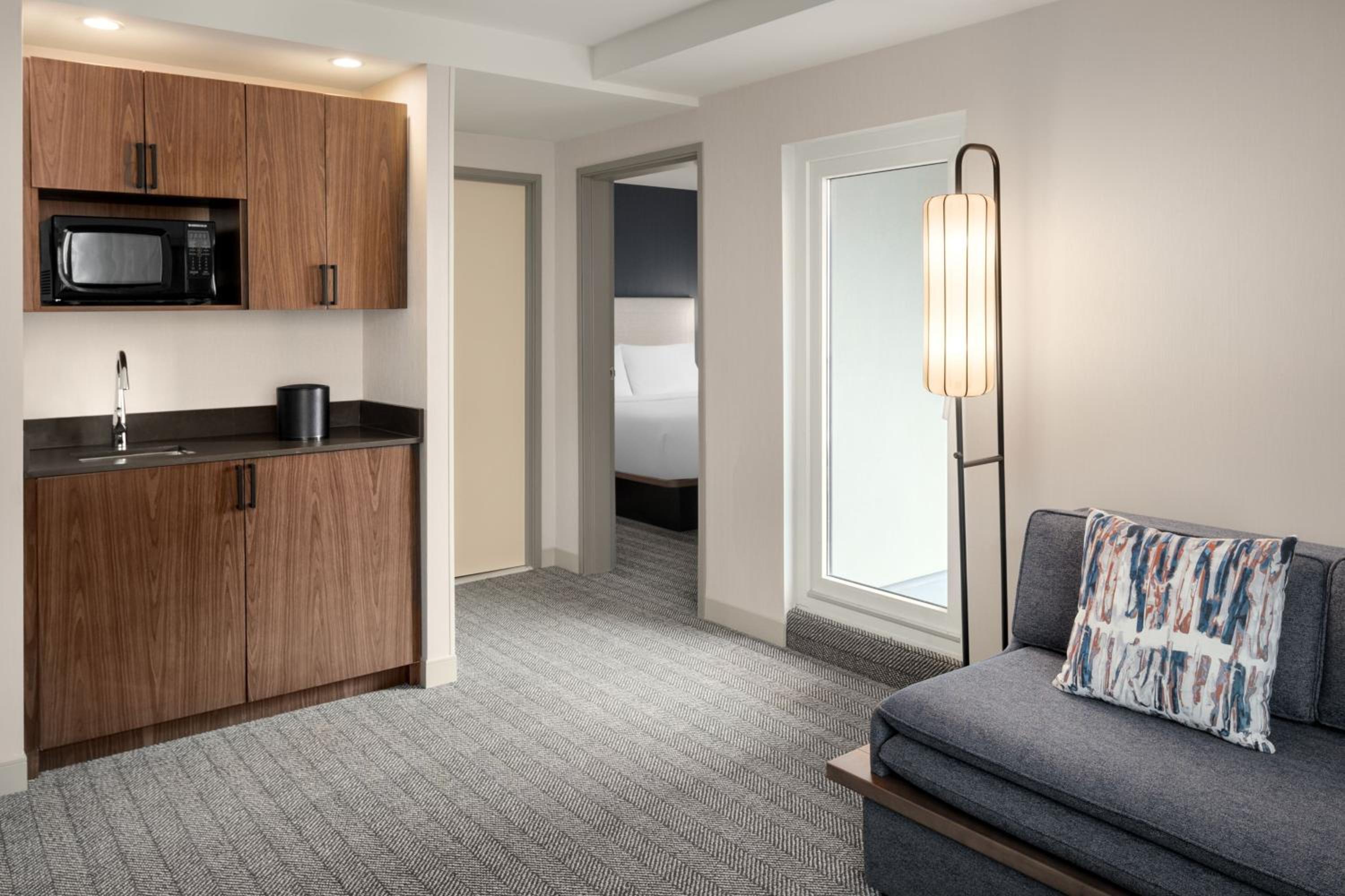 Seattle Vacations - Courtyard by Marriott Seattle Bellevue/Downtown - Property Image 4