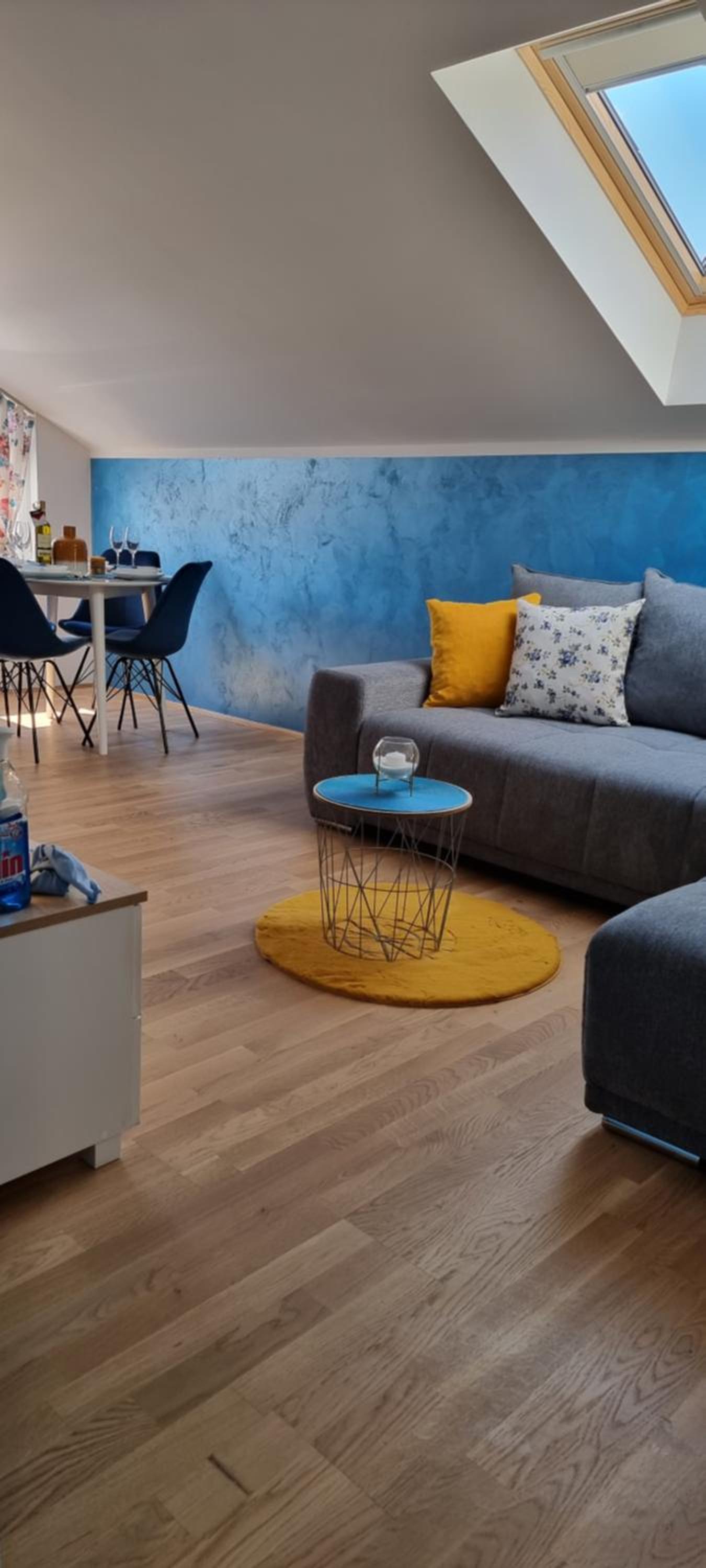 Naki apartmani