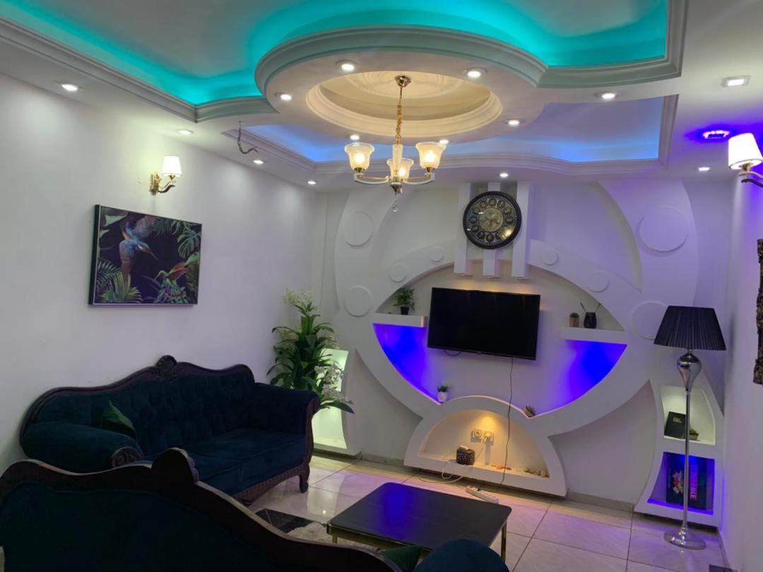 Deluxe Mansion