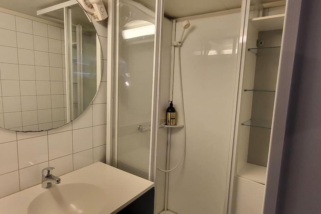 Central and Large cosey apartment