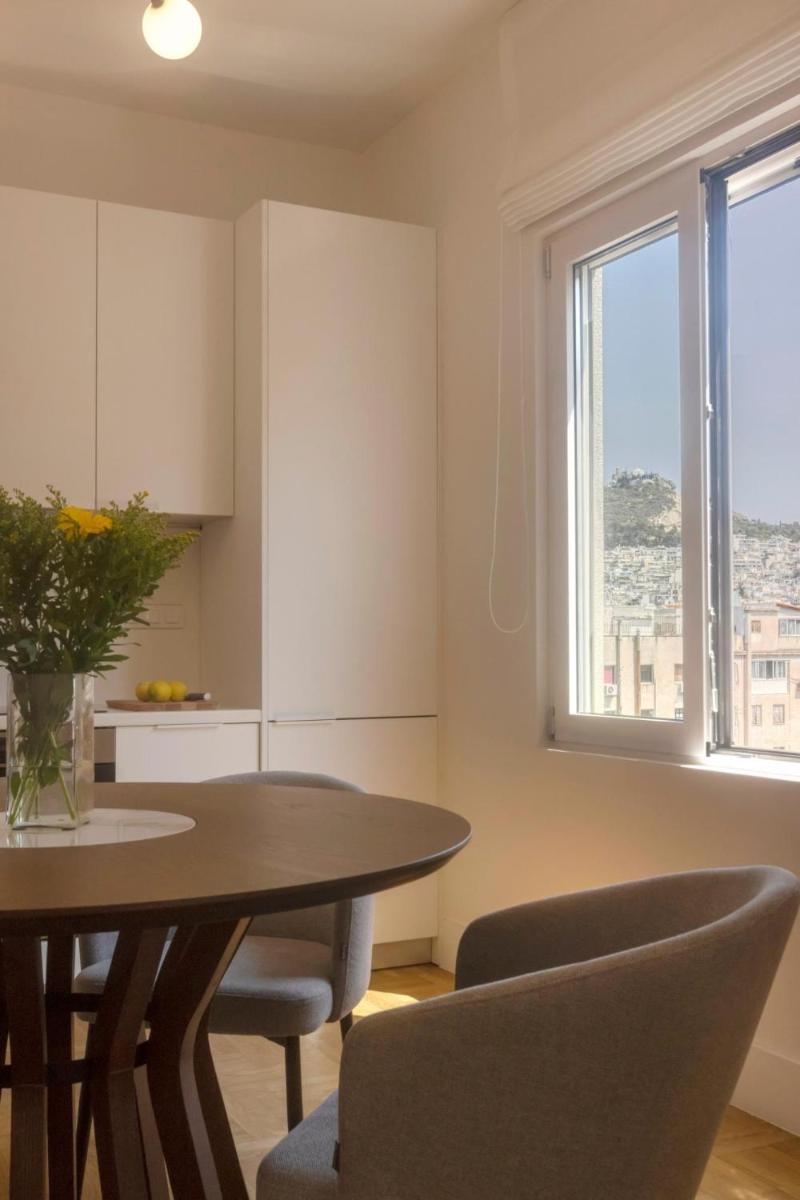 Lovely Apartment with View Next to Kallimarmaro