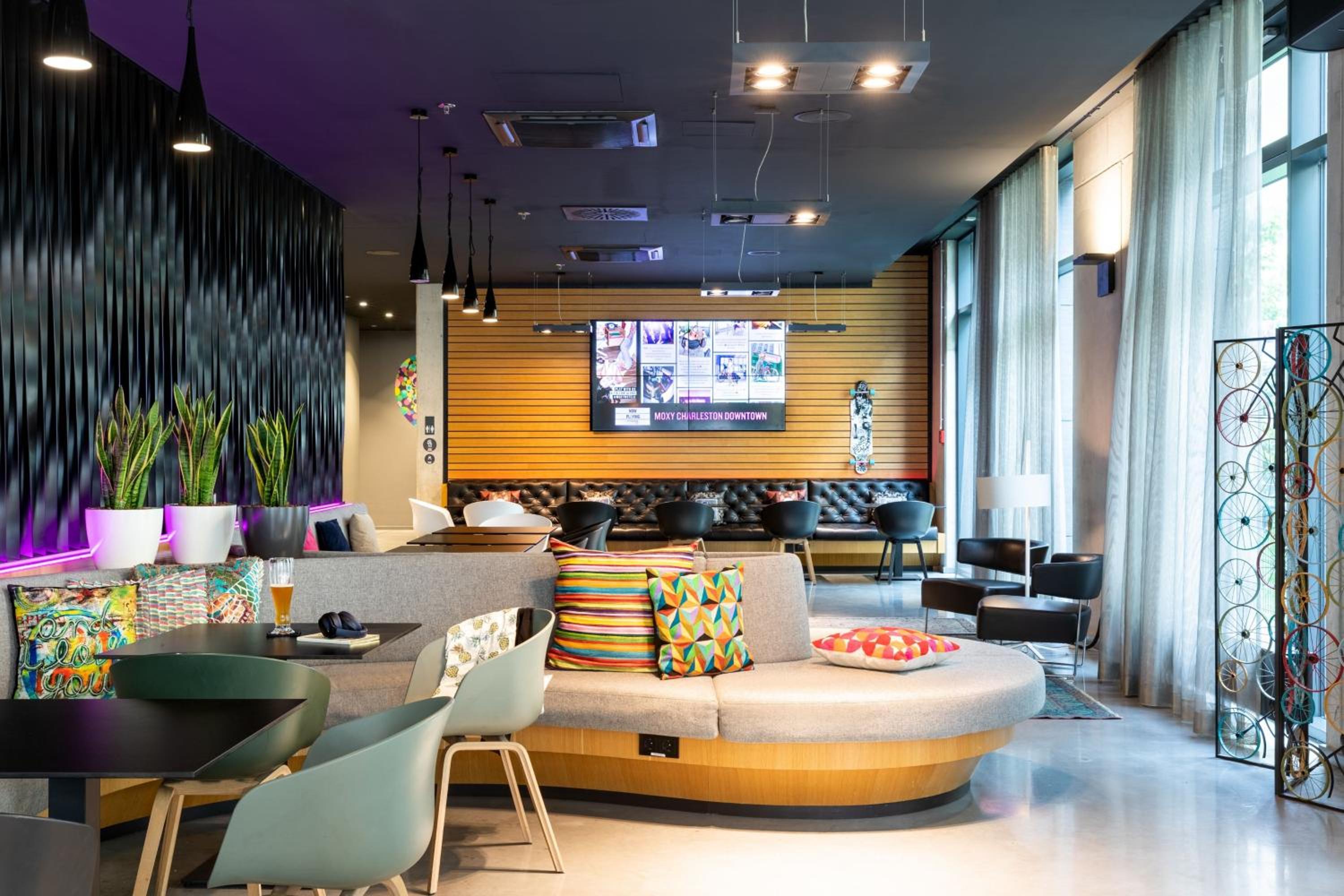 Moxy Frankfurt Airport - Property Image 3
