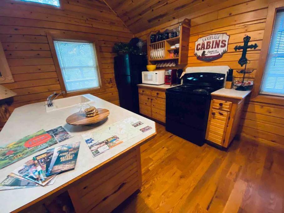 Chalet with a view at Bear Mountain - Hottub view 4